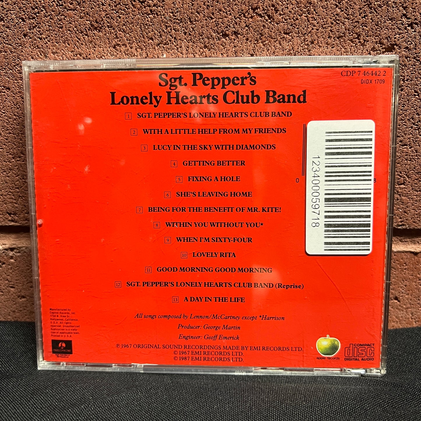 Used CD: Beatles "Sgt. Pepper's Lonely Hearts Club Band" CD (Late 80's US)
