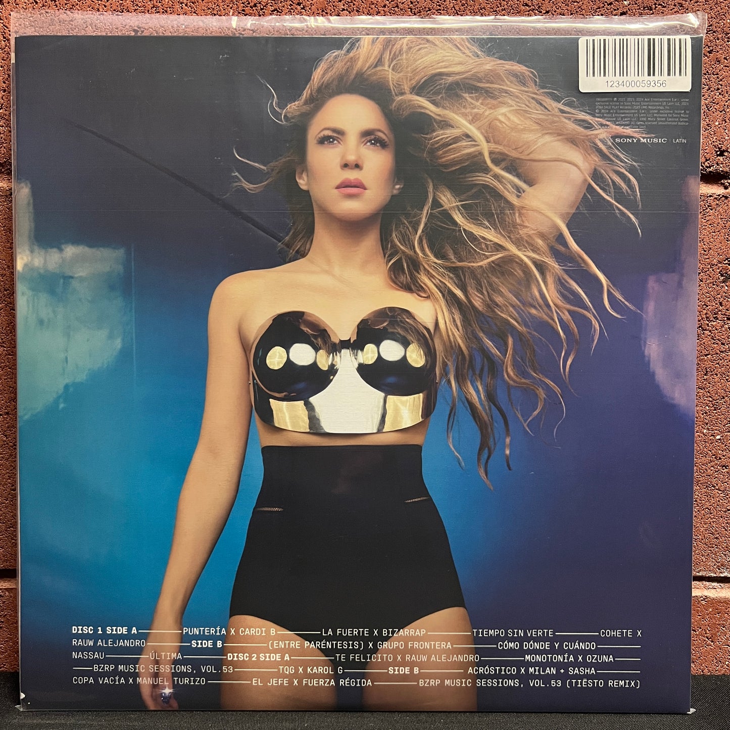 Used Vinyl: Shakira "Las Mujeres Ya No Lloran" 2xLP (Sapphire Blue Swirl Vinyl)