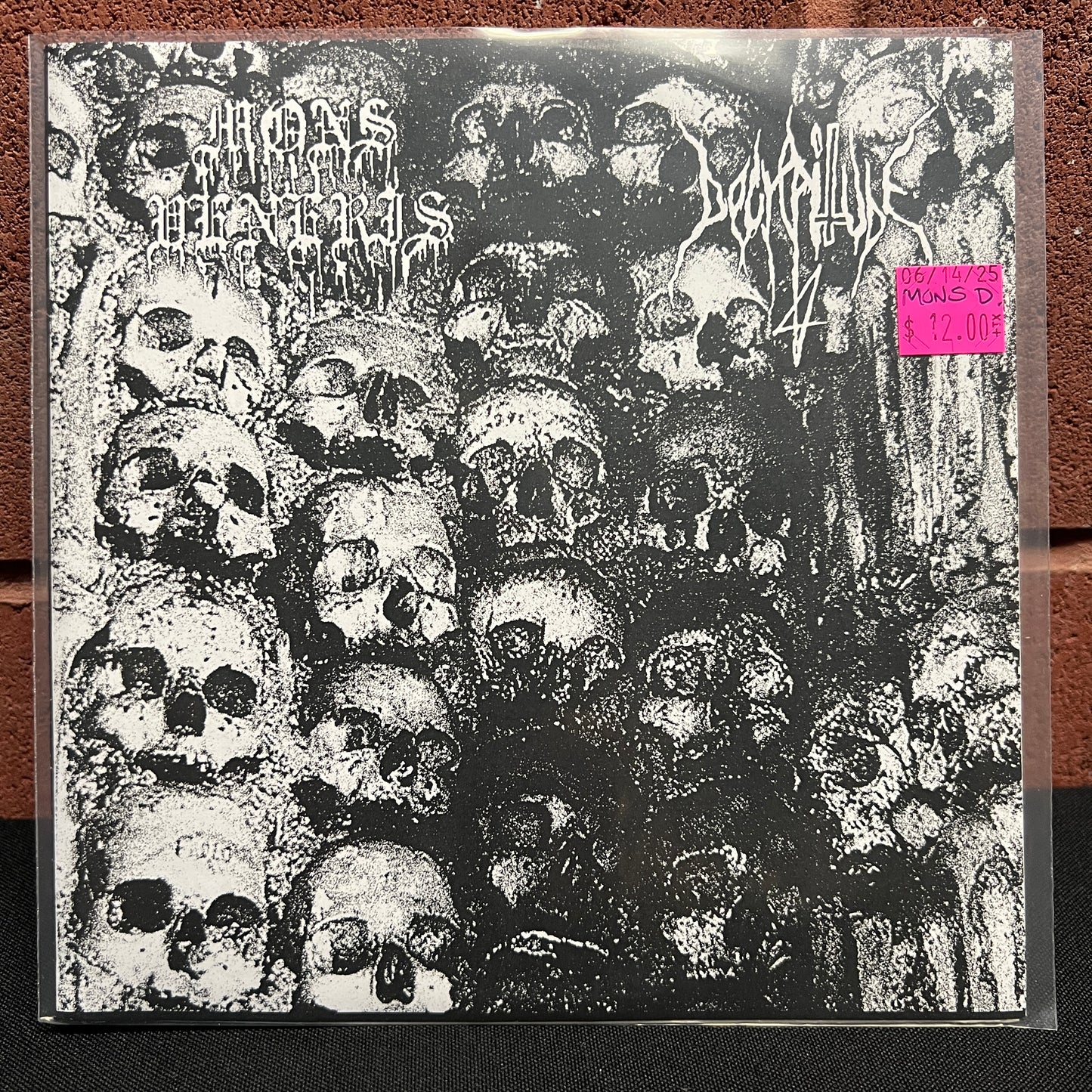 Used Vinyl: Mons Veneris / Decrepitude "Split" 7"