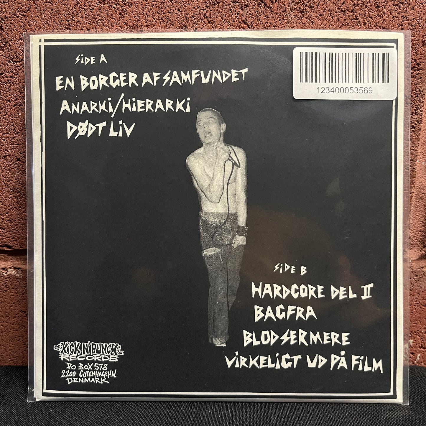 Used Vinyl: Amdi Petersen's Arme "Blod Ser Mere Virkeligt Ud På Film" 7"