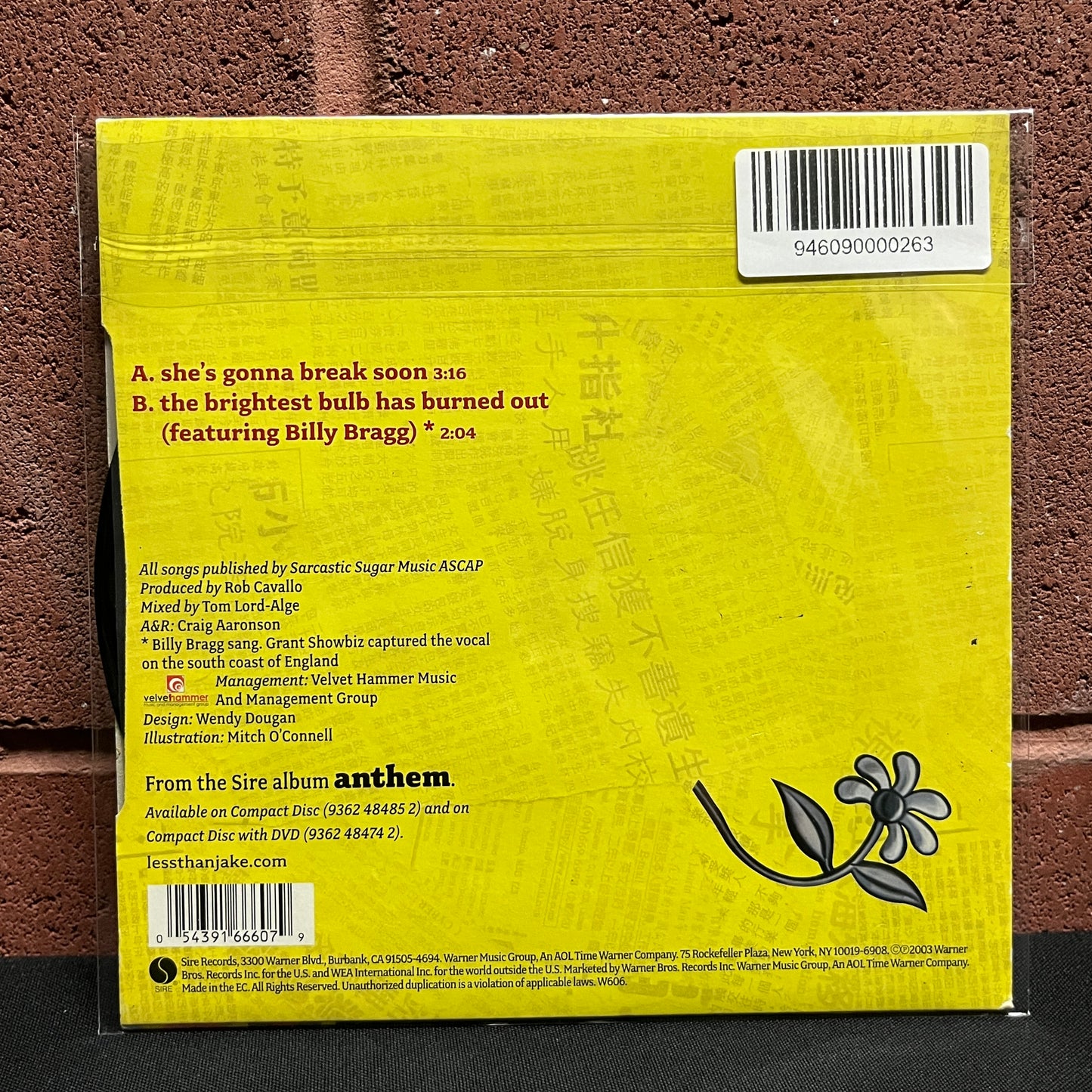 Used Vinyl: Less Than Jake "She's Gonna Break Soon / The Brightest Bulb Has Burned Out" 7" (Japanese Press)