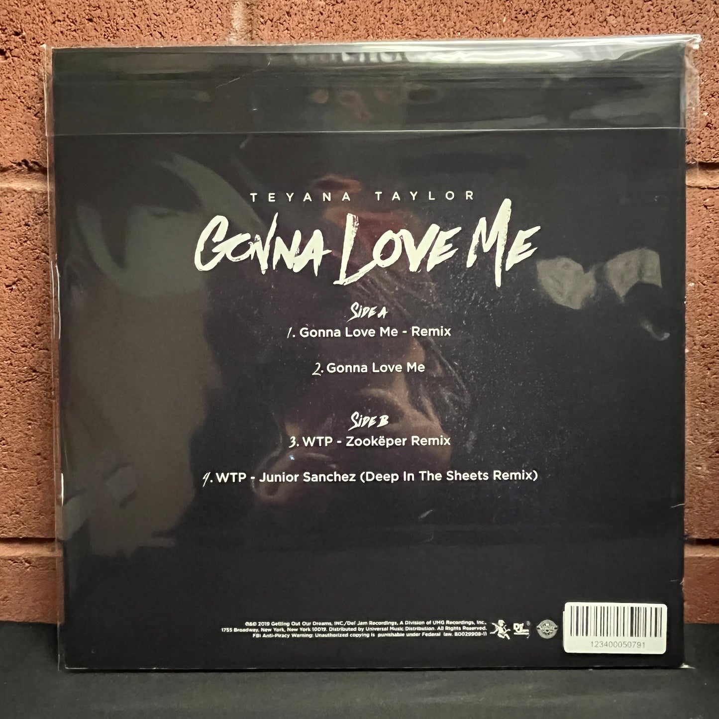Used Vinyl: Teyana Taylor "Gonna Love Me" 12" Single (Red vinyl)