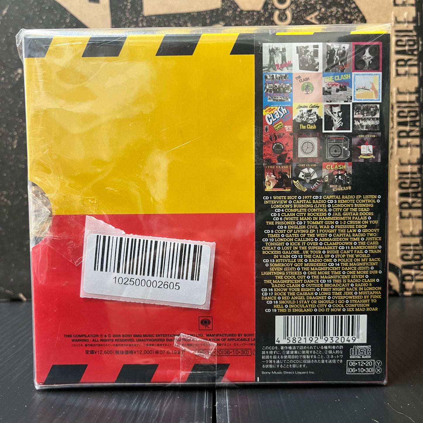 Used CD: The Clash "The Singles" 19xCD Box Set (Japanese Press)