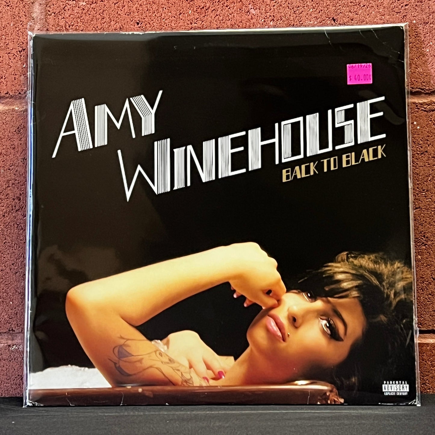 Used Vinyl: Amy Winehouse "Back To Black" LP (2006 US pressing)