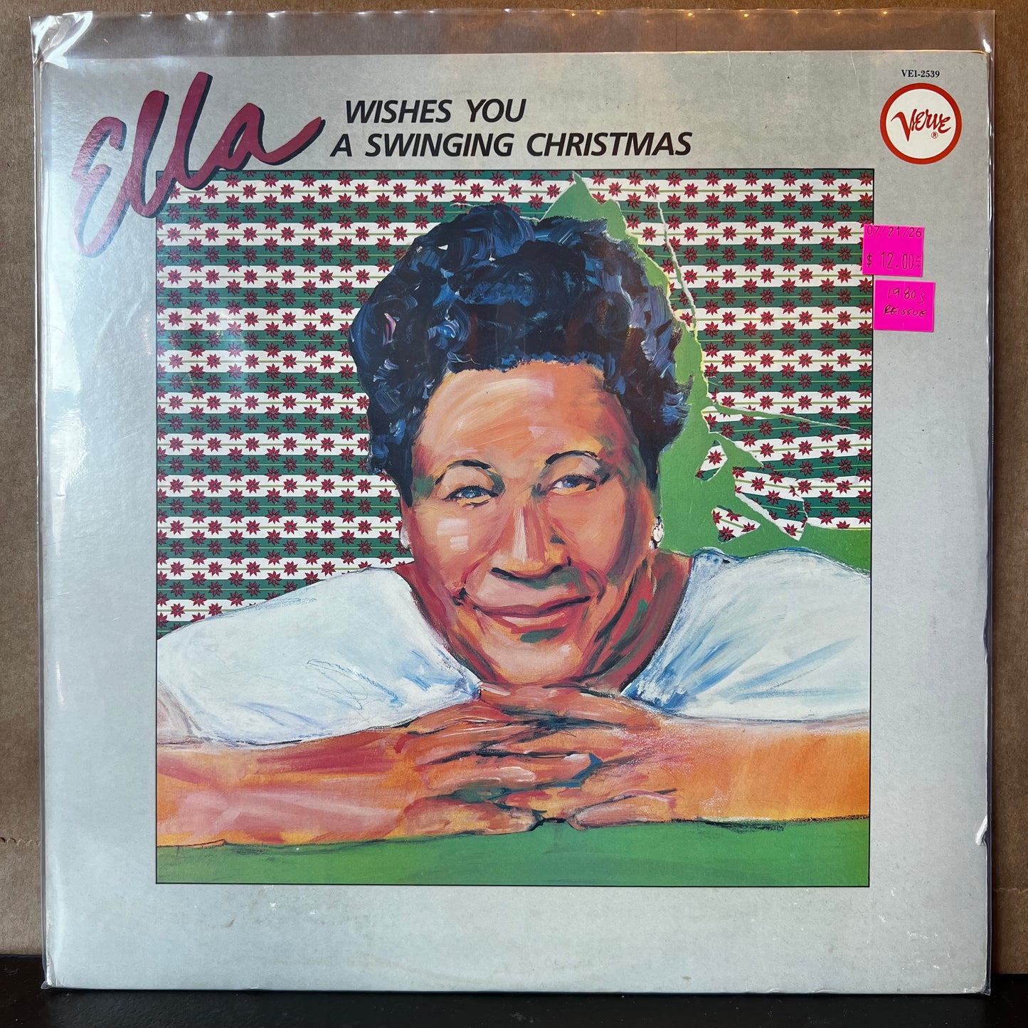 Used Vinyl: Ella Fitzgerald "Ella Wishes You A Swinging Christmas" LP (1980's Pressing)