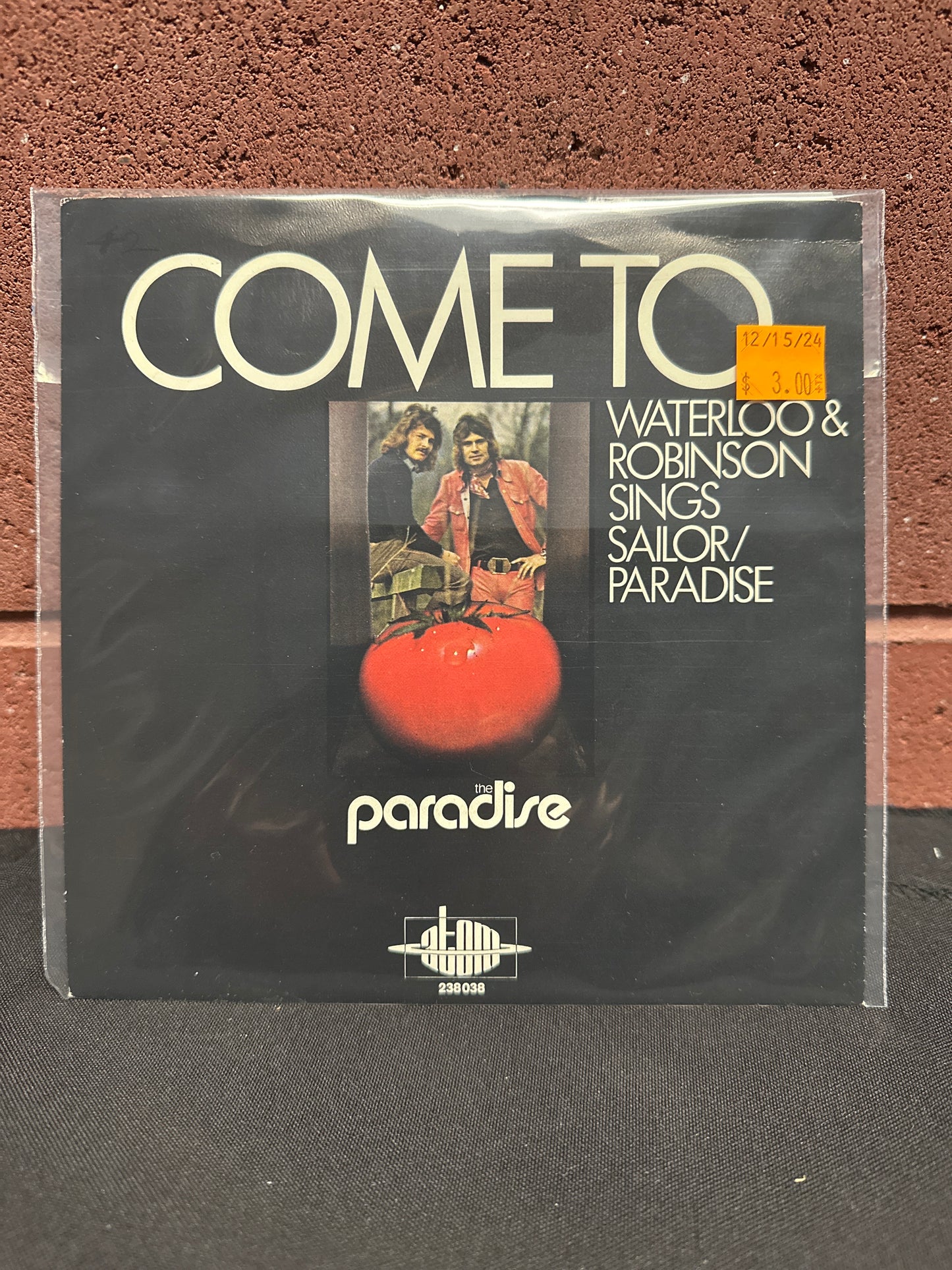 Used Vinyl:  Waterloo & Robinson ”Sailor / Paradise” 7"