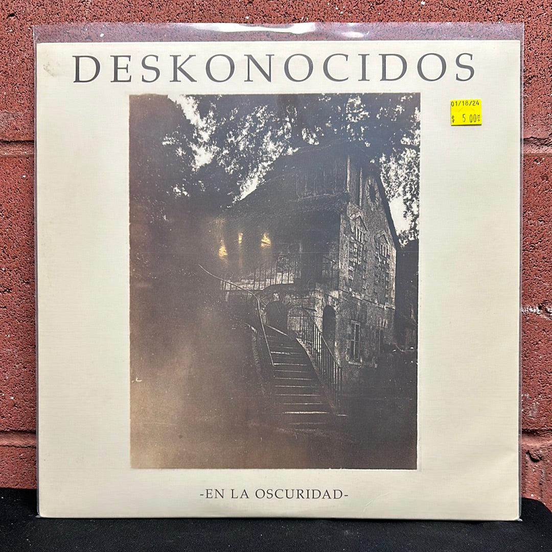 Used Vinyl:  Deskonocidos ”En La Oscuridad” LP