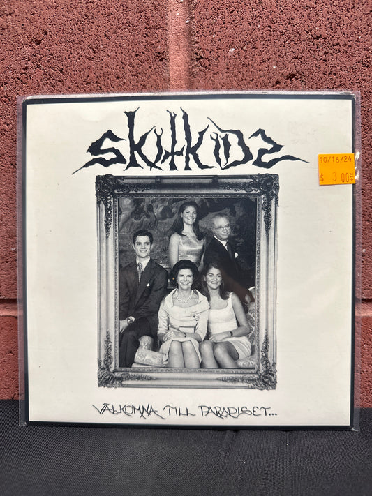 Used Vinyl:  Skitkids ”Valkomna Till Paradiset...” 7"