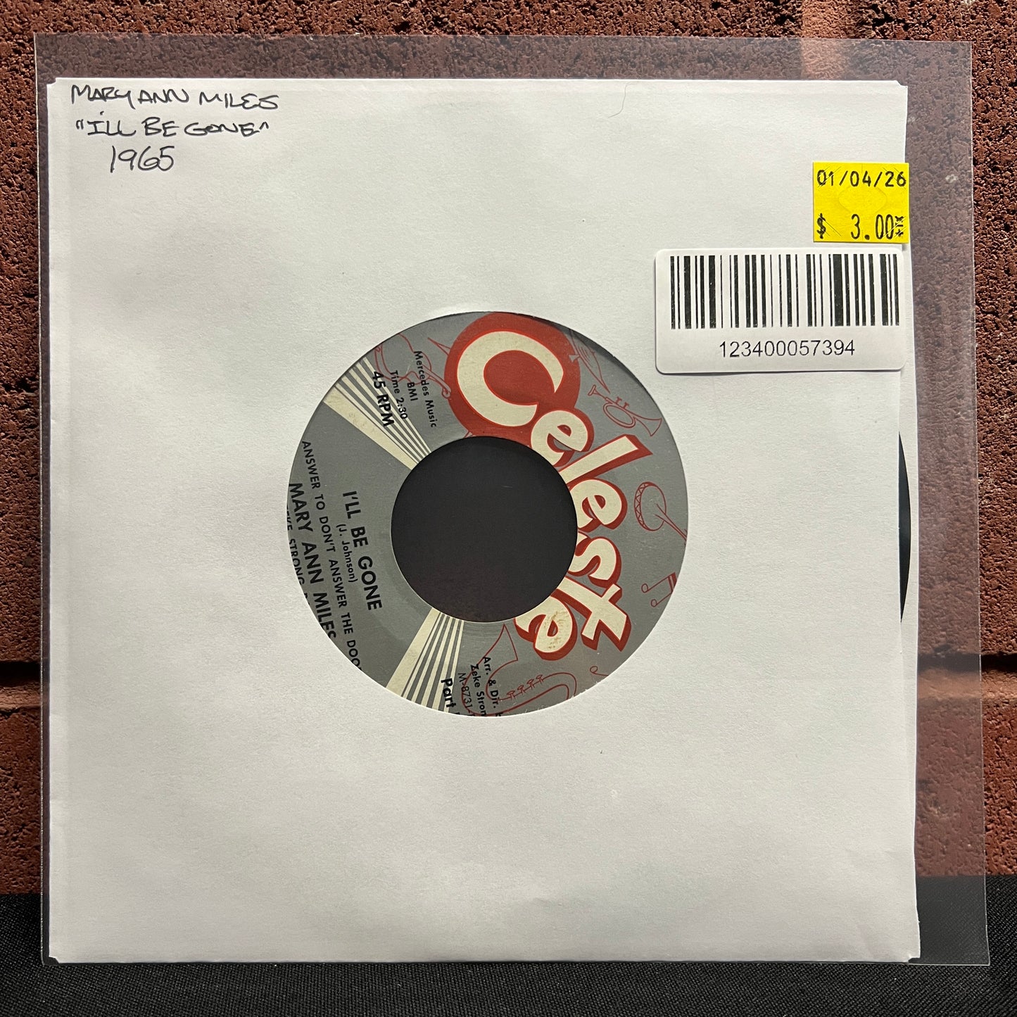 Used Vinyl: Mary Ann Miles & Zeke Strong Band "I'll Be Gone" 7" (1965 Press)