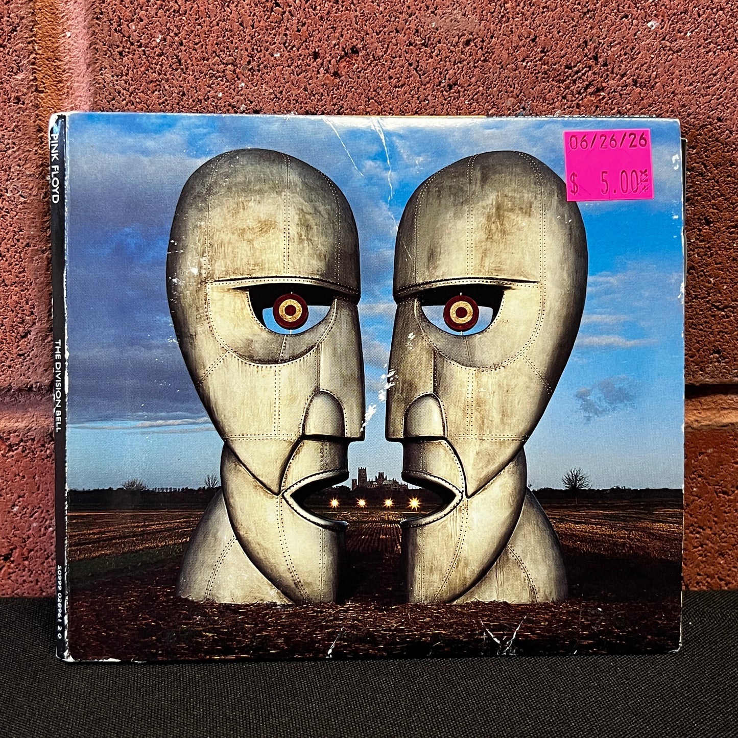Used CD: Pink Floyd "The Division Bell" CD (2016 EU Press)