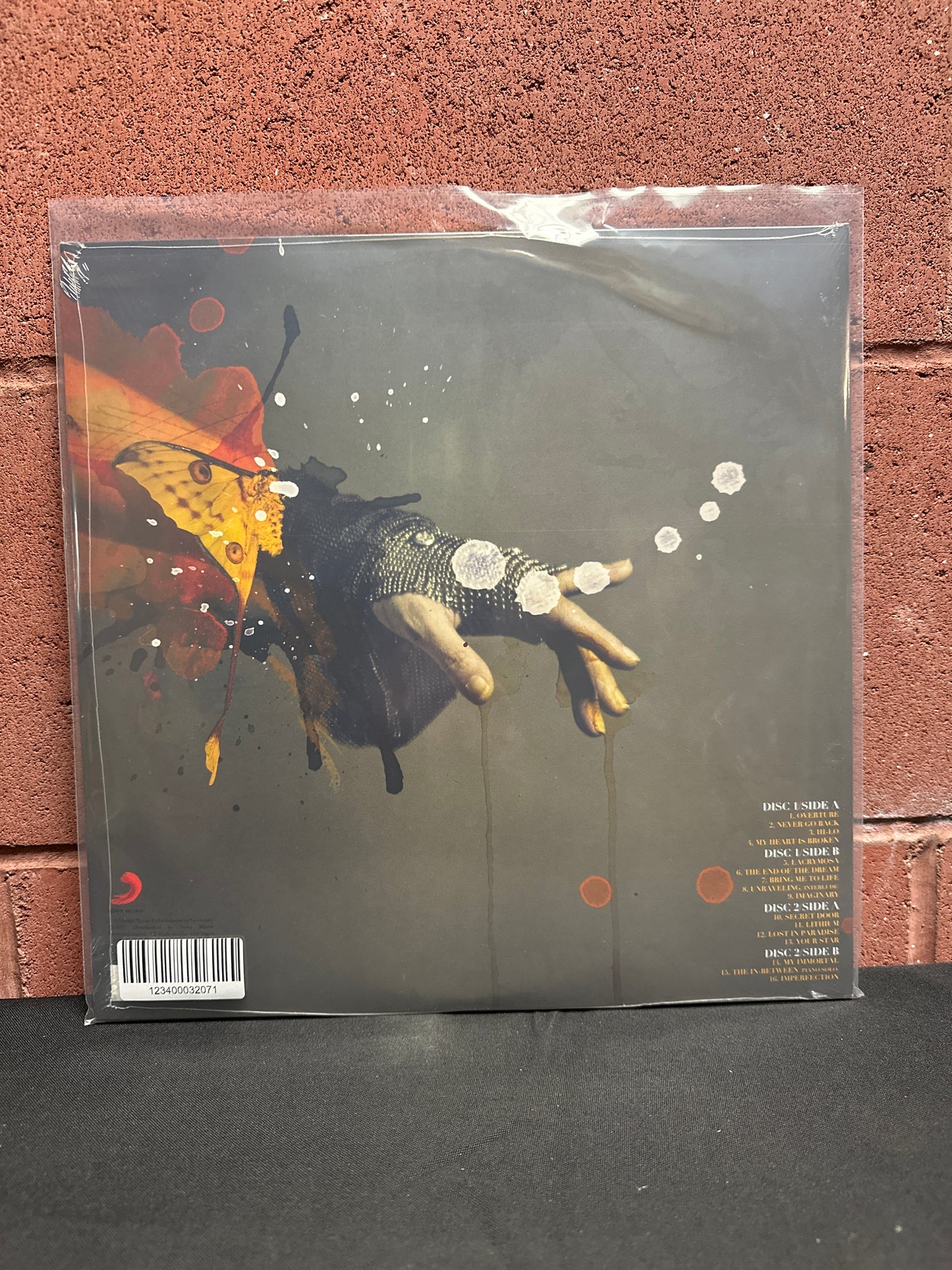 Used Vinyl:  Evanescence ”Synthesis” 2xLP + CD