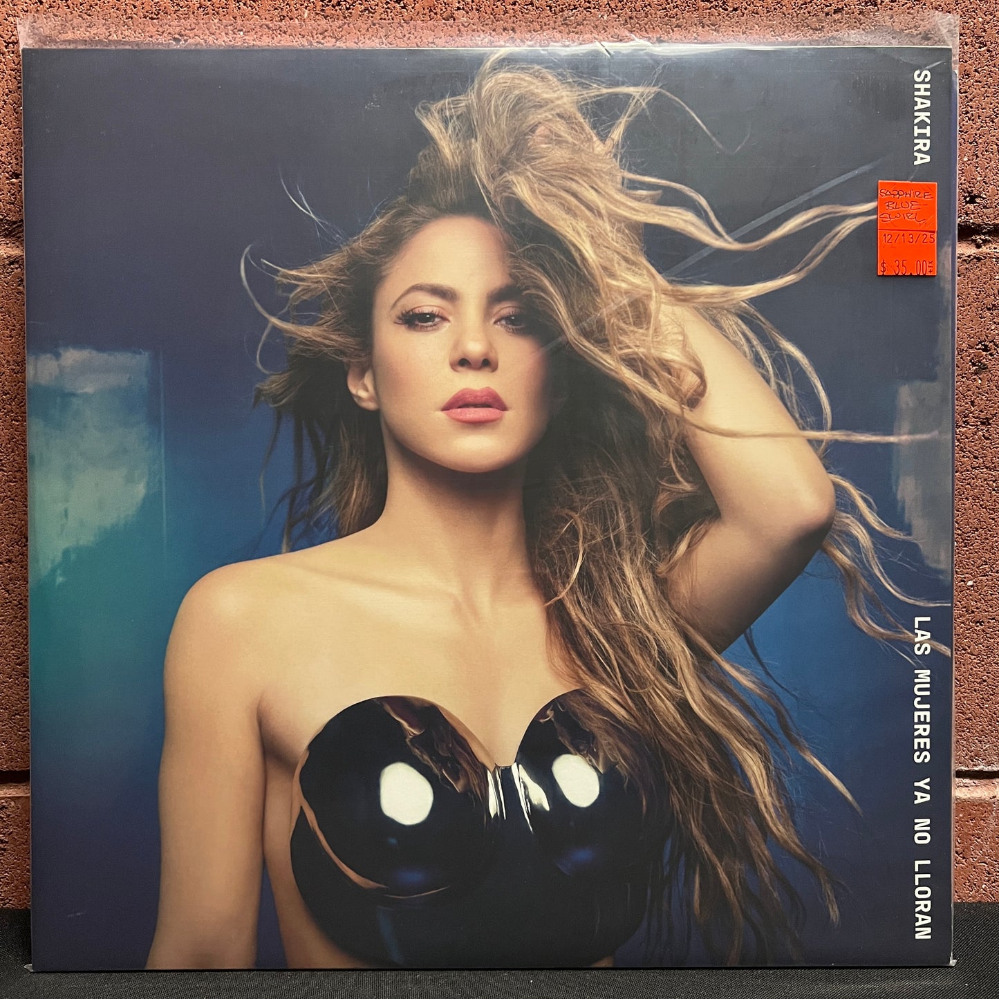 Used Vinyl: Shakira "Las Mujeres Ya No Lloran" 2xLP (Sapphire Blue Swirl Vinyl)