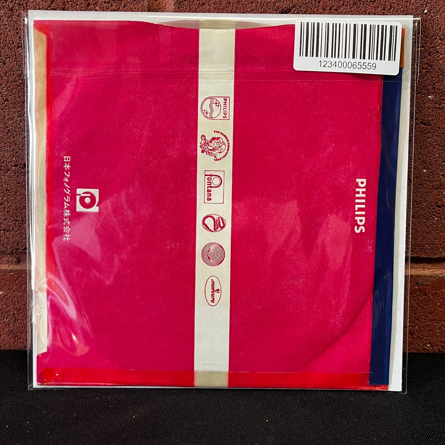 Used Vinyl: The Runaways "Cherry Bomb / Blackmail" 7" (Japanese Issue)