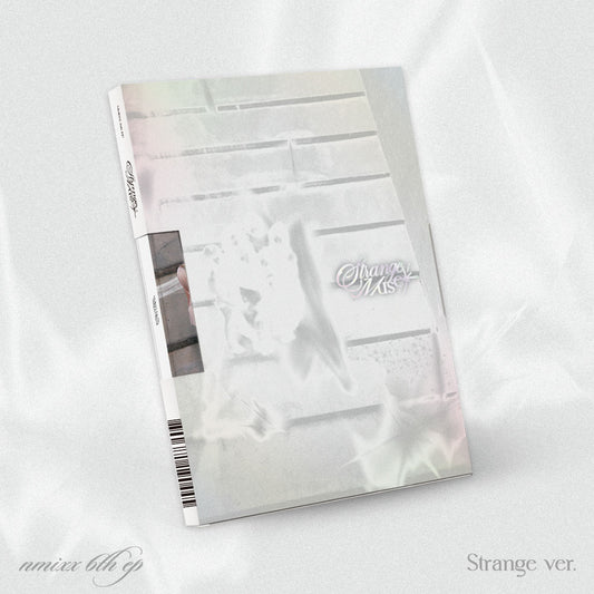 PRE-ORDER: NMIXX "Strange Muse" CD (Strange Ver.)