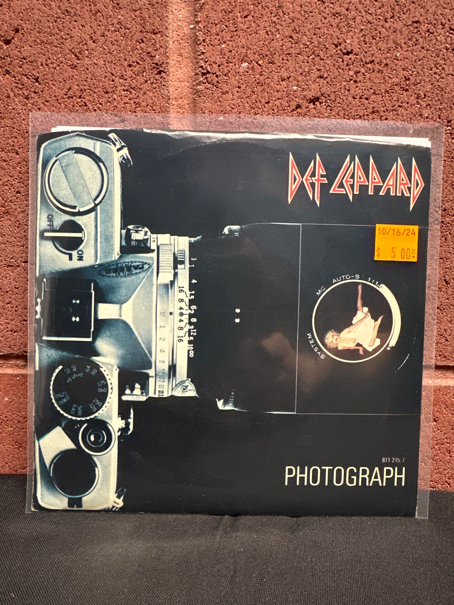 Used Vinyl:  Def Leppard ”Photograph” 7"