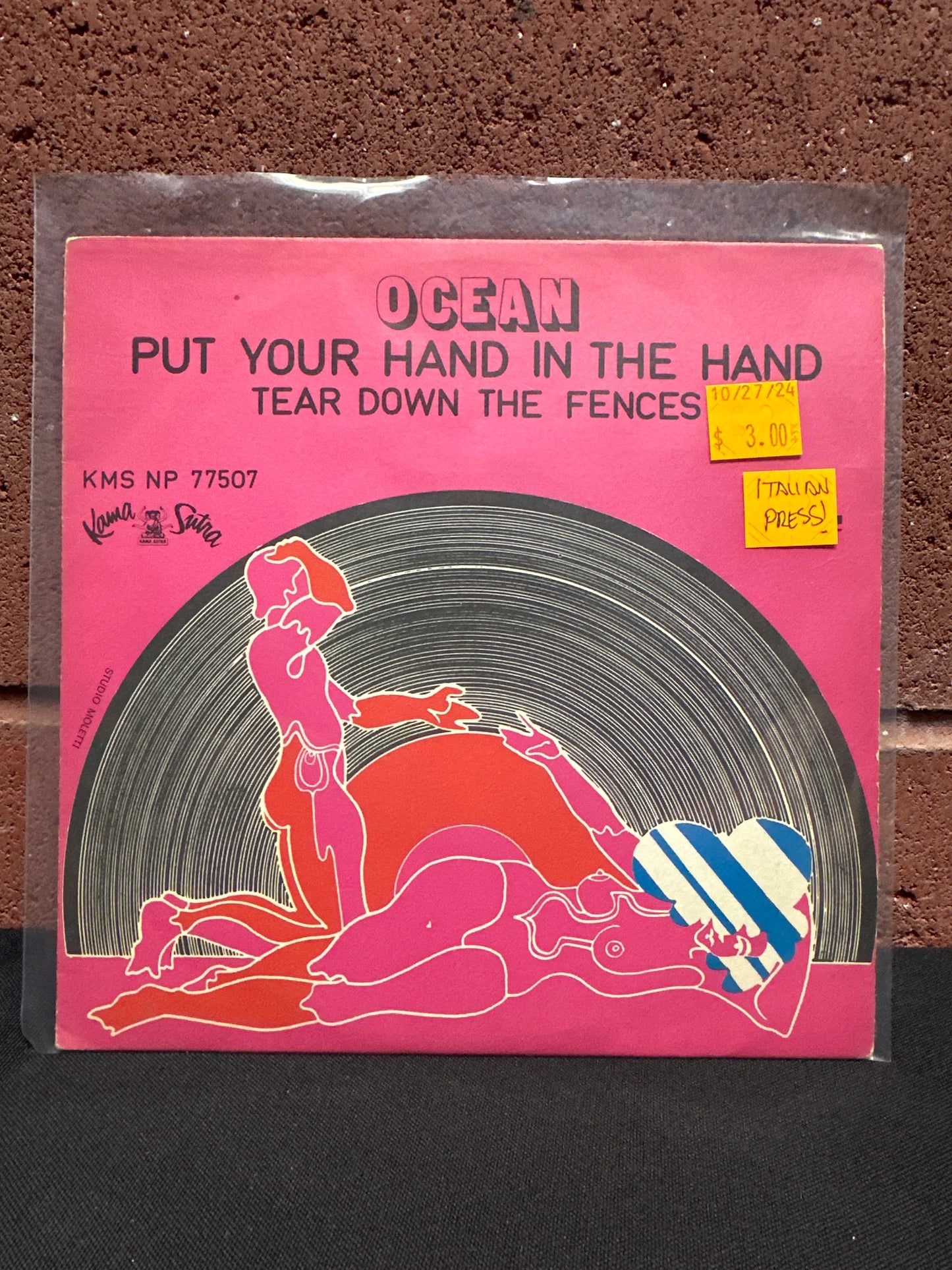 Used Vinyl:  Ocean ”Put Your Hand In The Hand ” 7"