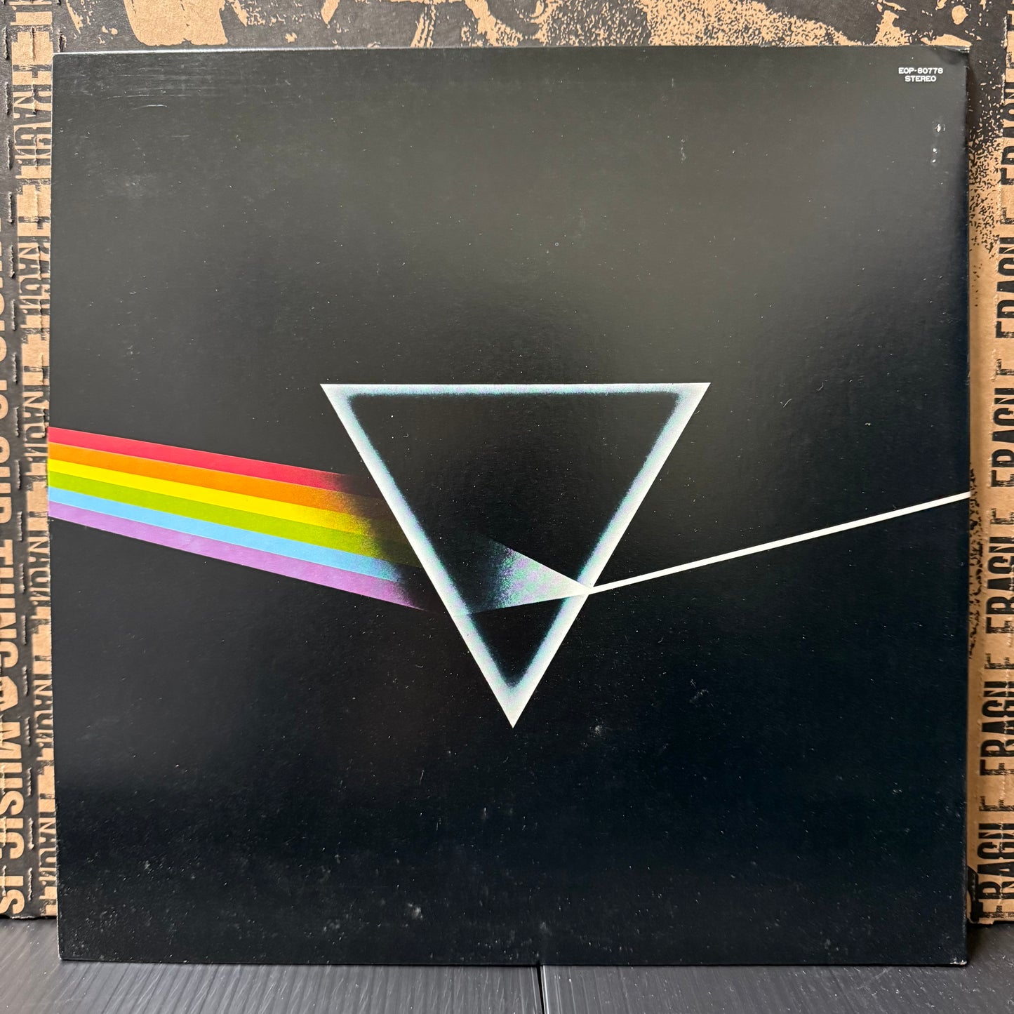 Used Vinyl: Pink Floyd "The Dark Side Of The Moon" LP (1973 Japanese Press 2200 Yen obi)
