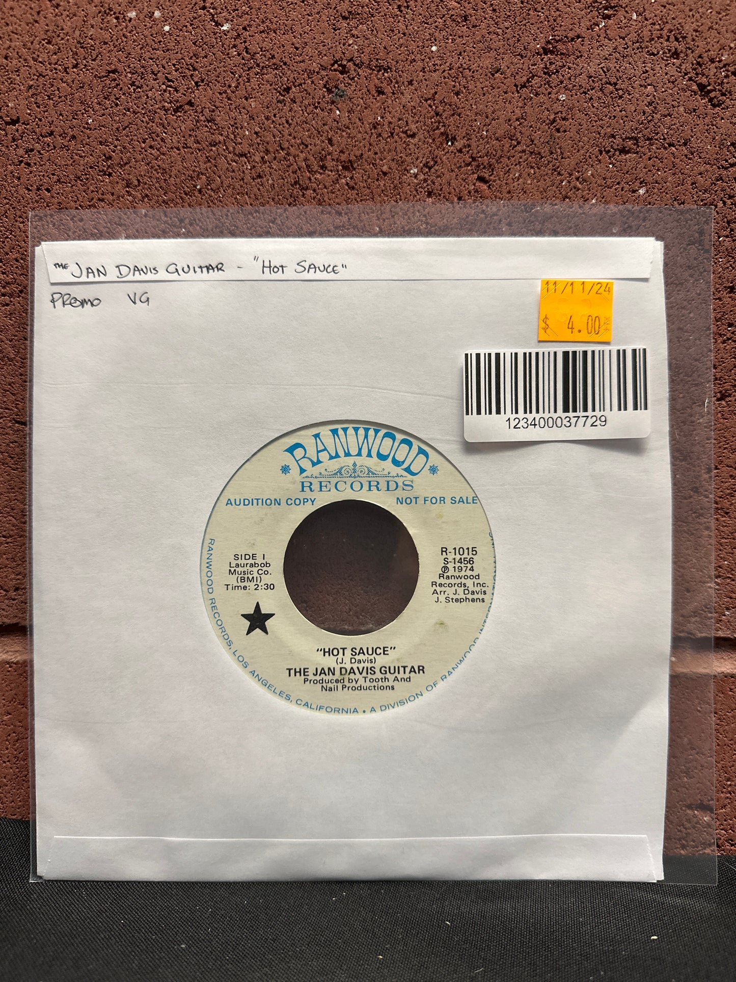 Used Vinyl:  Jan Davis ”Hot Sauce” 7" (Promo)