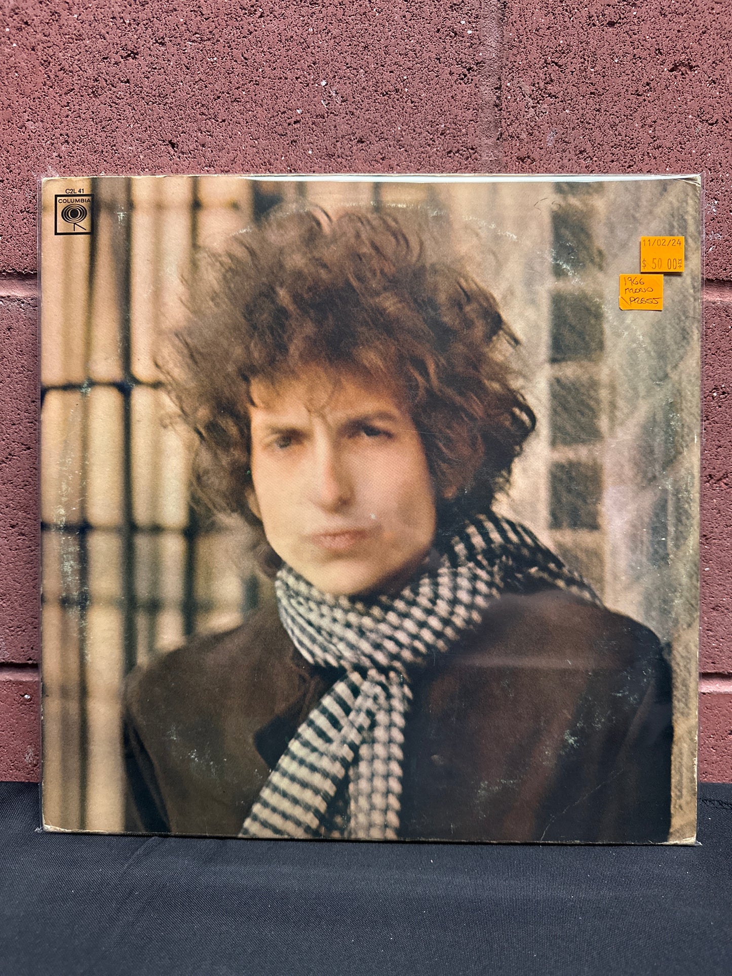 Used Vinyl:  Bob Dylan ”Blonde On Blonde” 2xLP