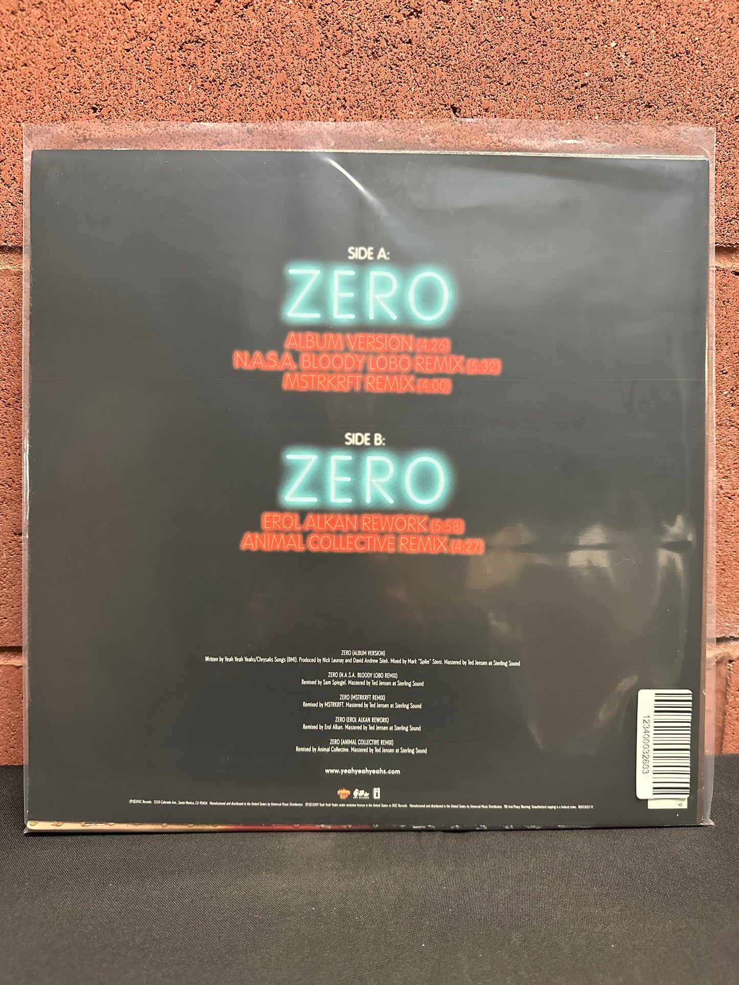 Used Vinyl:  Yeah Yeah Yeahs ”Zero” 12"