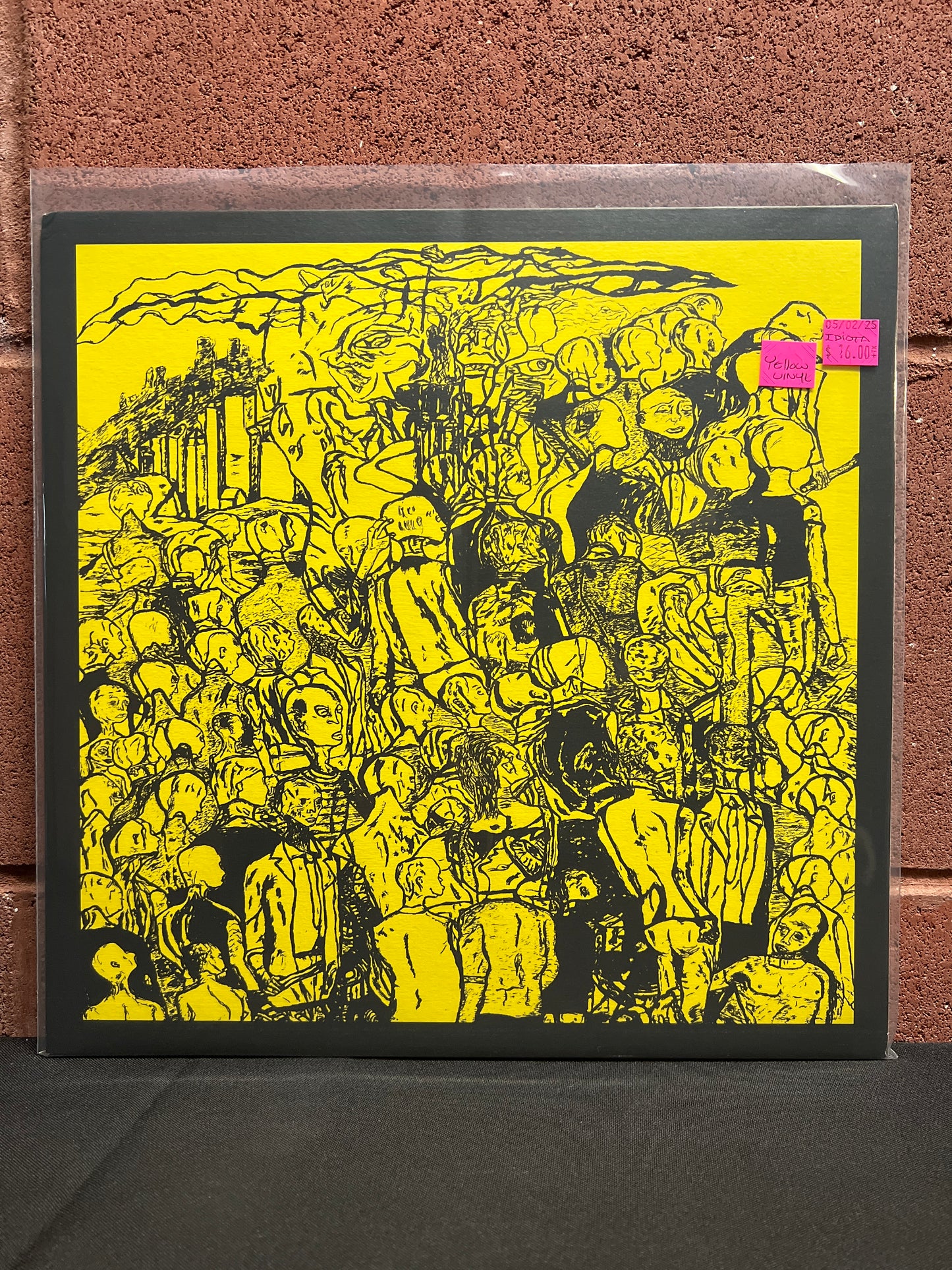 Used Vinyl: Idiota Civilizzato "S/T" LP (Yellow Vinyl)