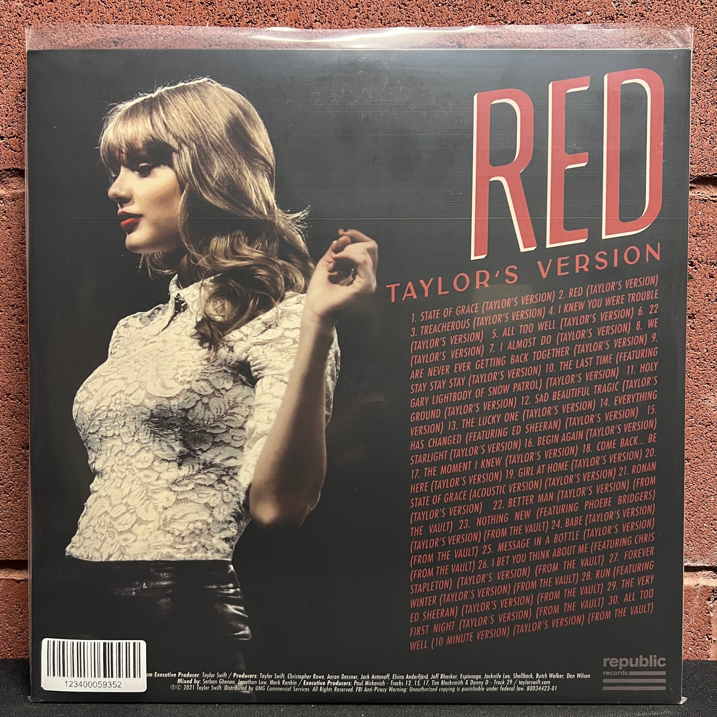 Used Vinyl: Taylor Swift "Red (Taylor's Version)" 4xLP (Red Vinyl)