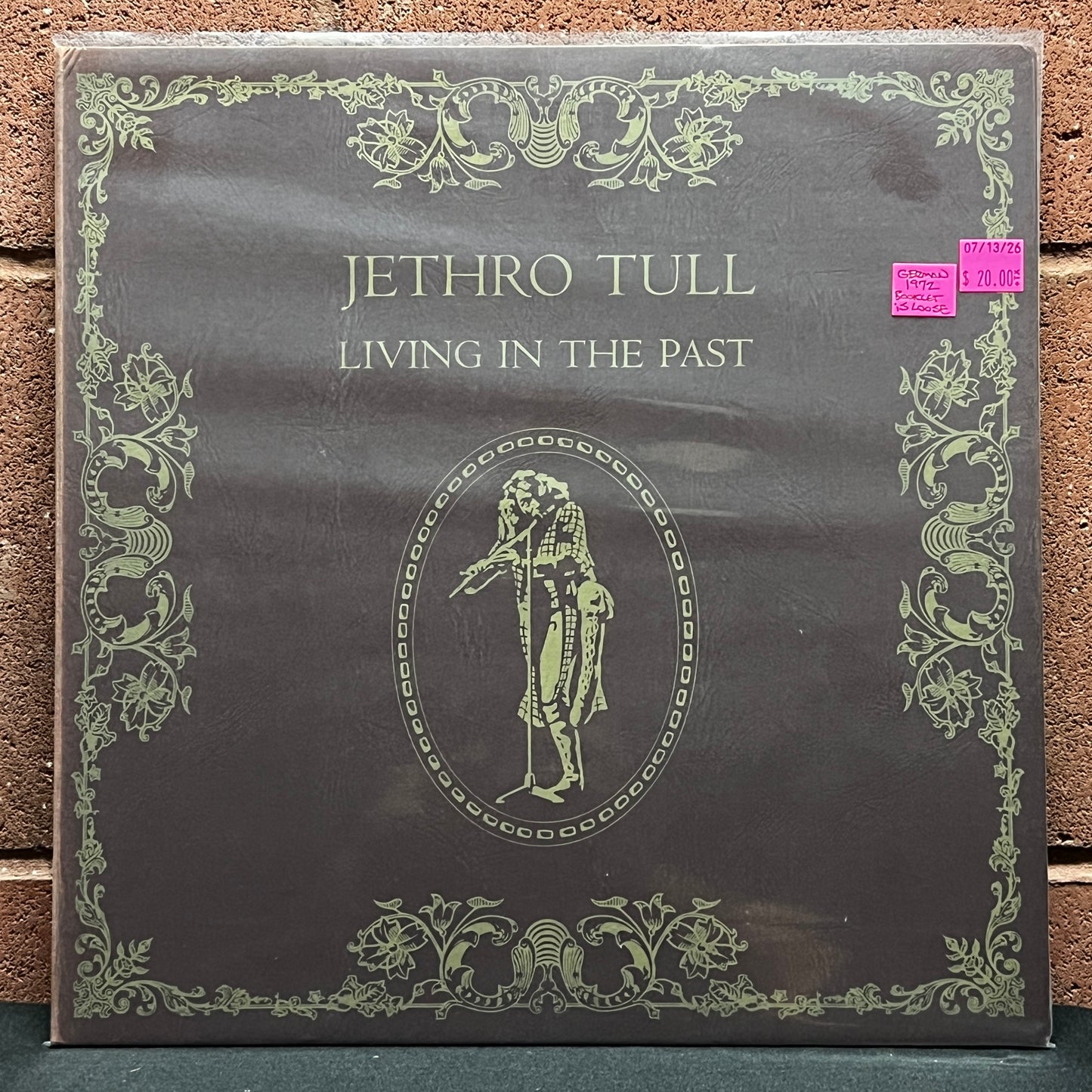 Used Vinyl: Jethro Tull ‎"Living In The Past" 2xLP (1972 German Press)