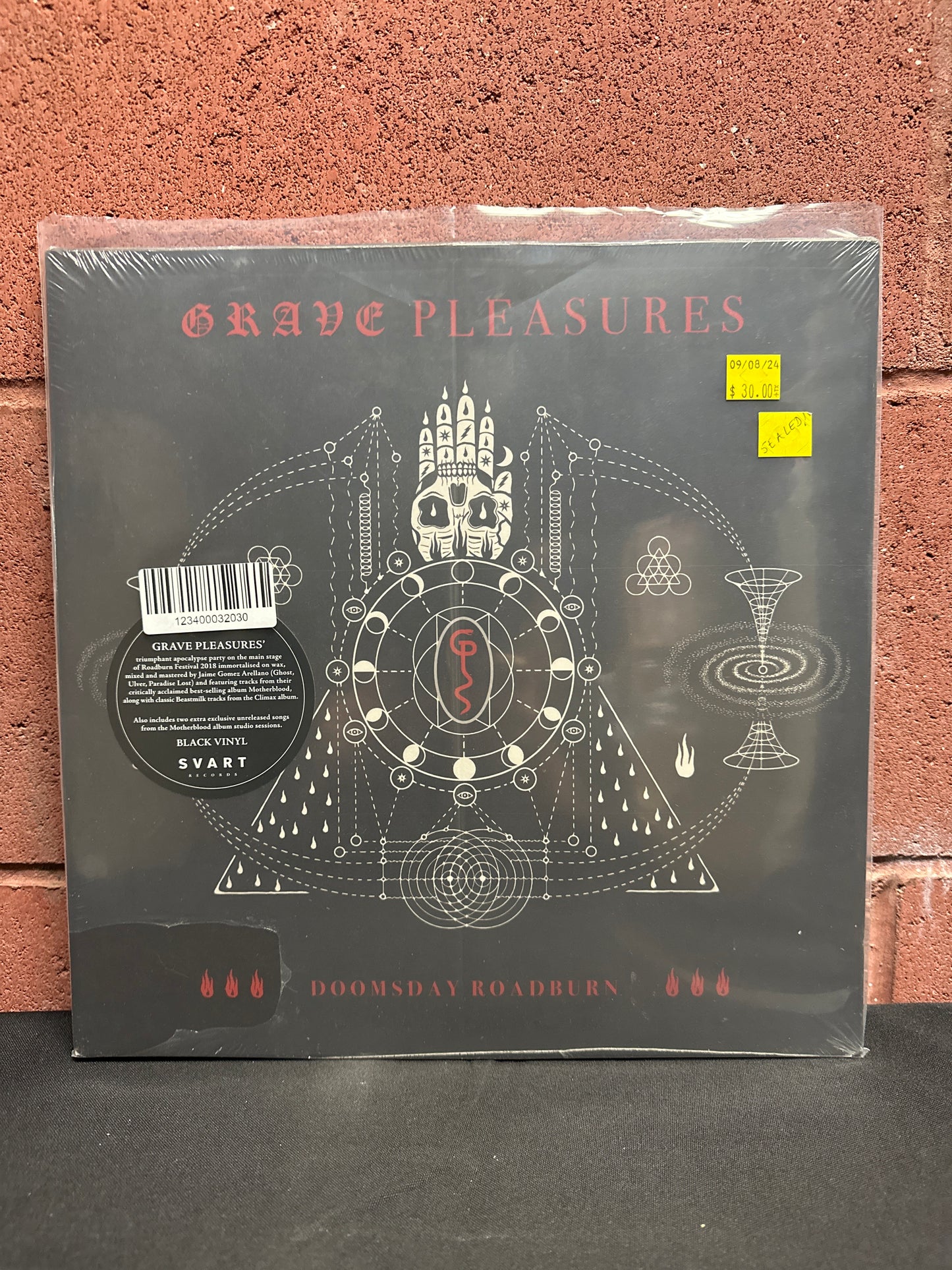 Used Vinyl:  Grave Pleasures ”Doomsday Roadburn” 2xLP