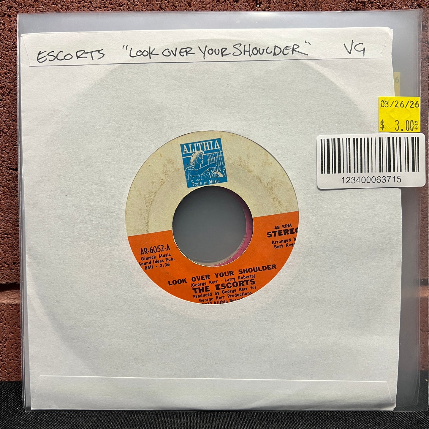 Used Vinyl: Escorts "Look Over Your Shoulder" 7"