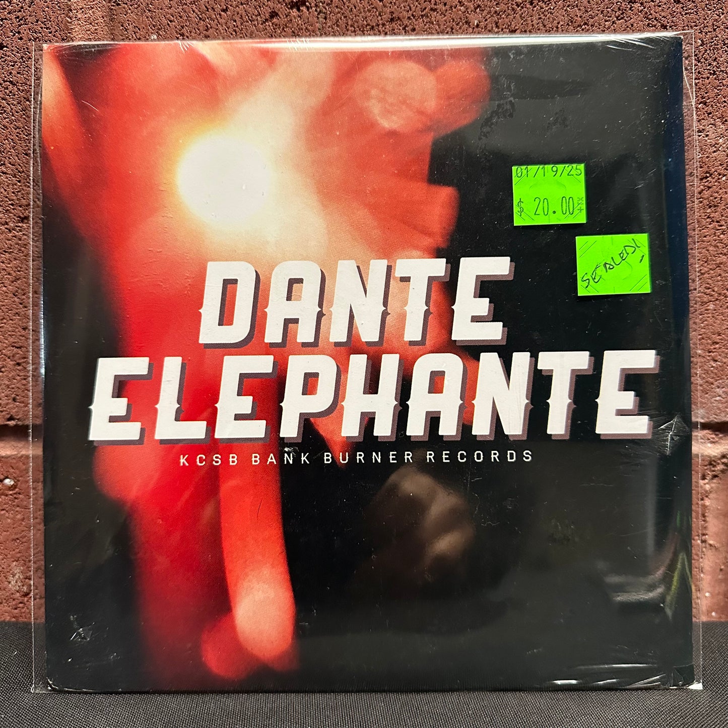 USED VINYL: Dante Elephante "Never Trust A Junkie" 7"
