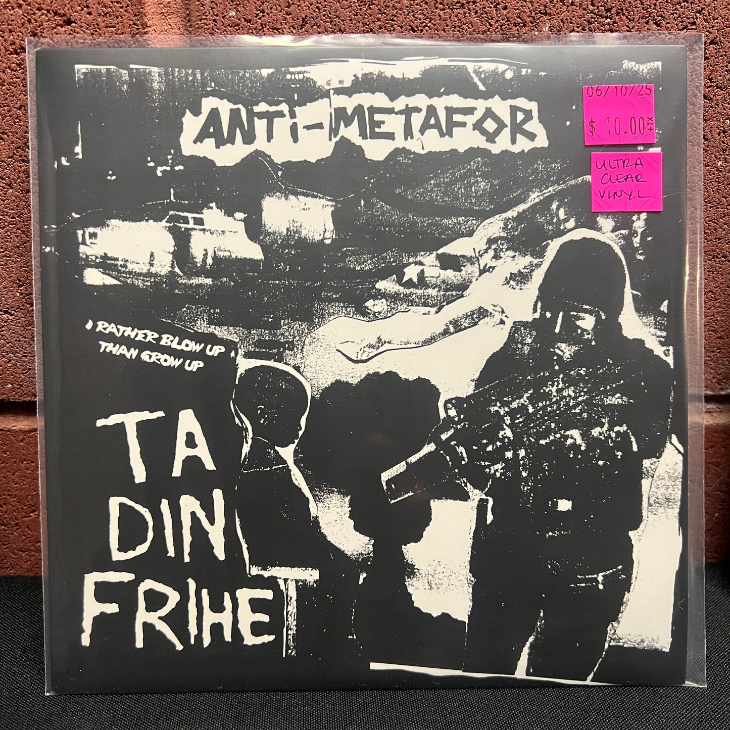 Used Vinyl: Anti-Metafor / Scared Earth "Ta Din Frihet / Scared Earth" 7" (Clear Vinyl)
