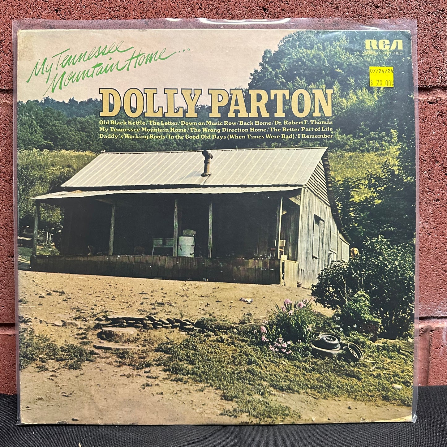 Used Vinyl:  Dolly Parton ”My Tennessee Mountain Home” LP