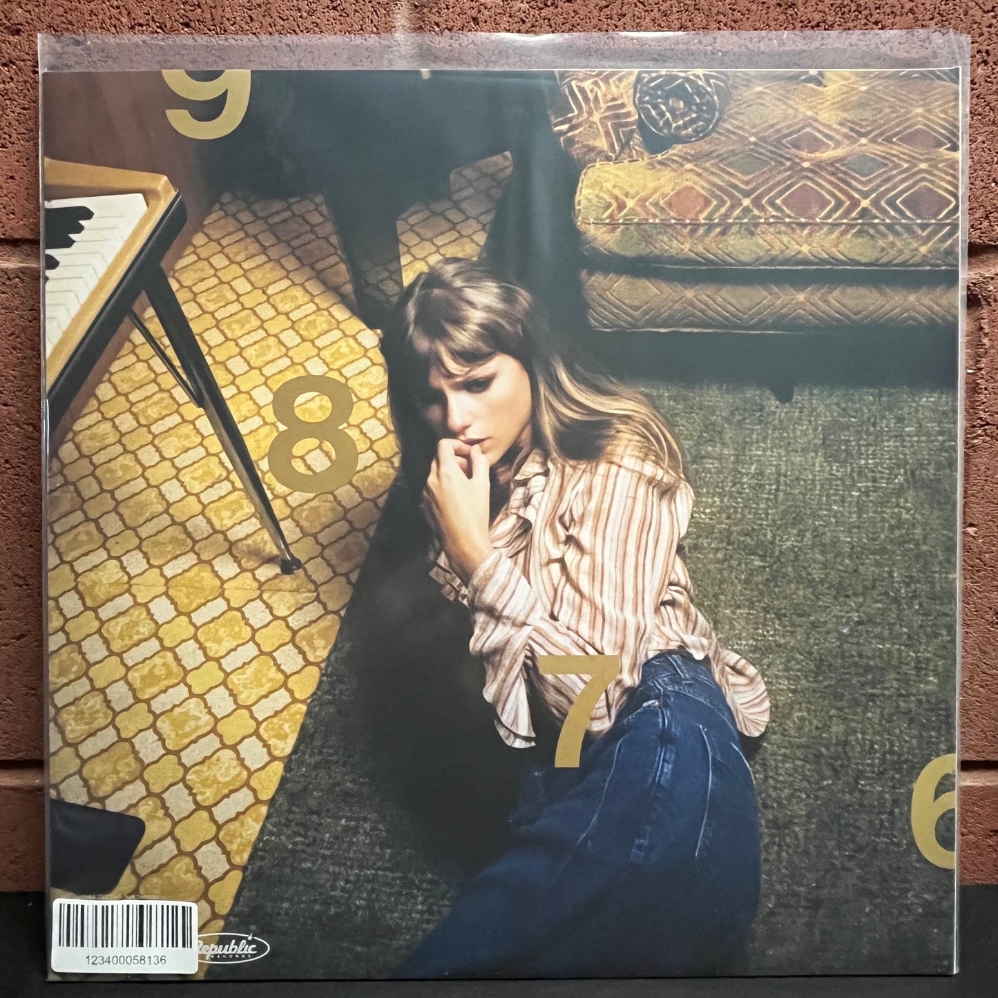 Used Vinyl: Taylor Swift "Midnights" LP (Mahogany Marbled vinyl)