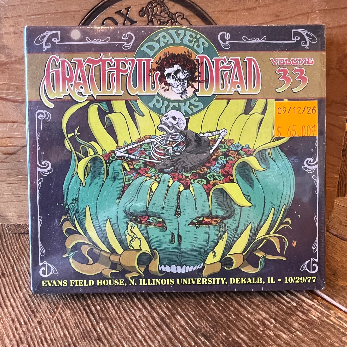 Used CD: Grateful Dead "Dave's Picks, Volume 33 (Evans Field House, N. Illinois University, Dekalb, IL 10/29/77)" 3xCD Set (2020 Press - Sealed)