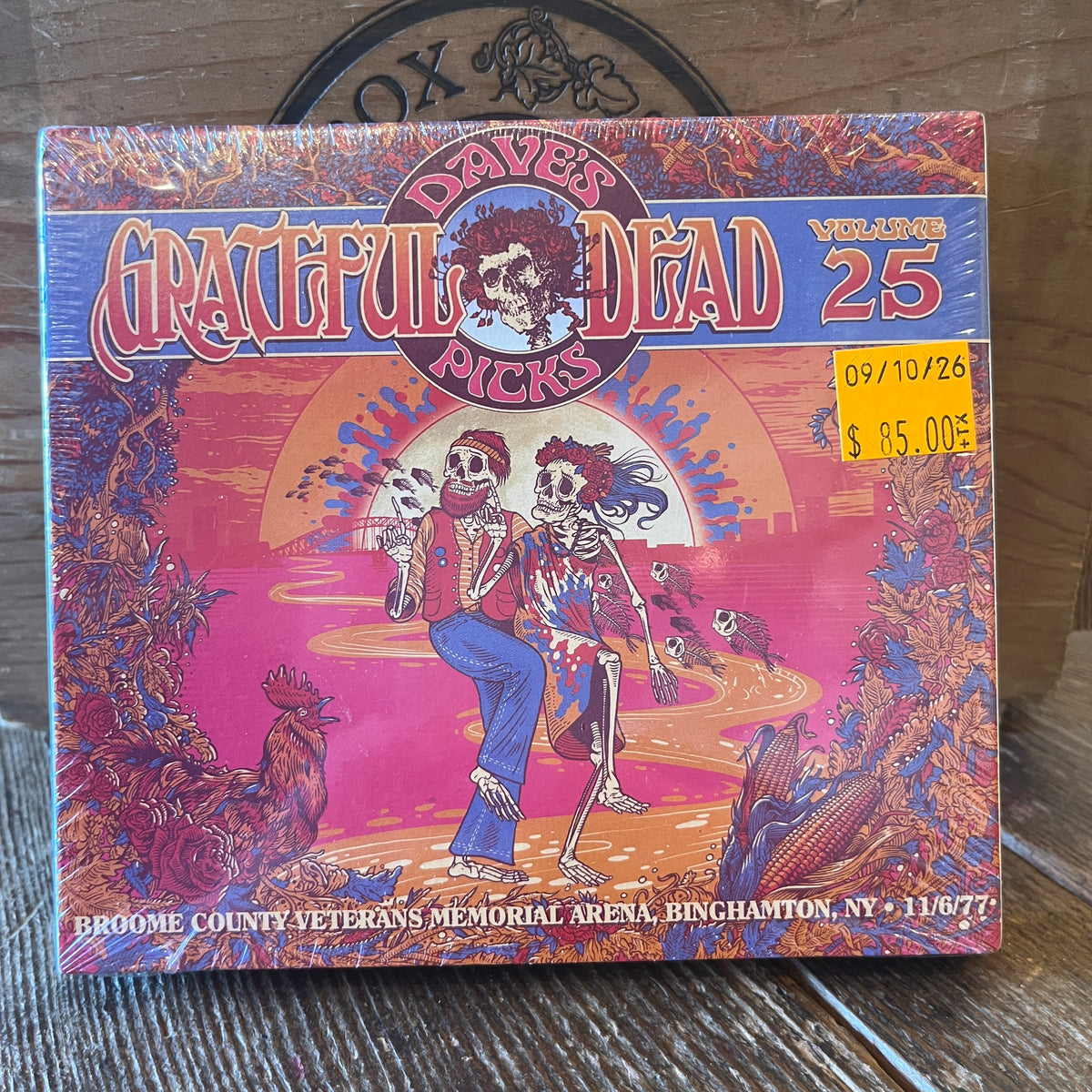 Used CD: Grateful Dead "Dave's Picks, Volume 25 (Broome County Veterans Memorial Arena, Binghamton, NY 11/6/77)" 3xCD Set (2018 Press - Sealed)