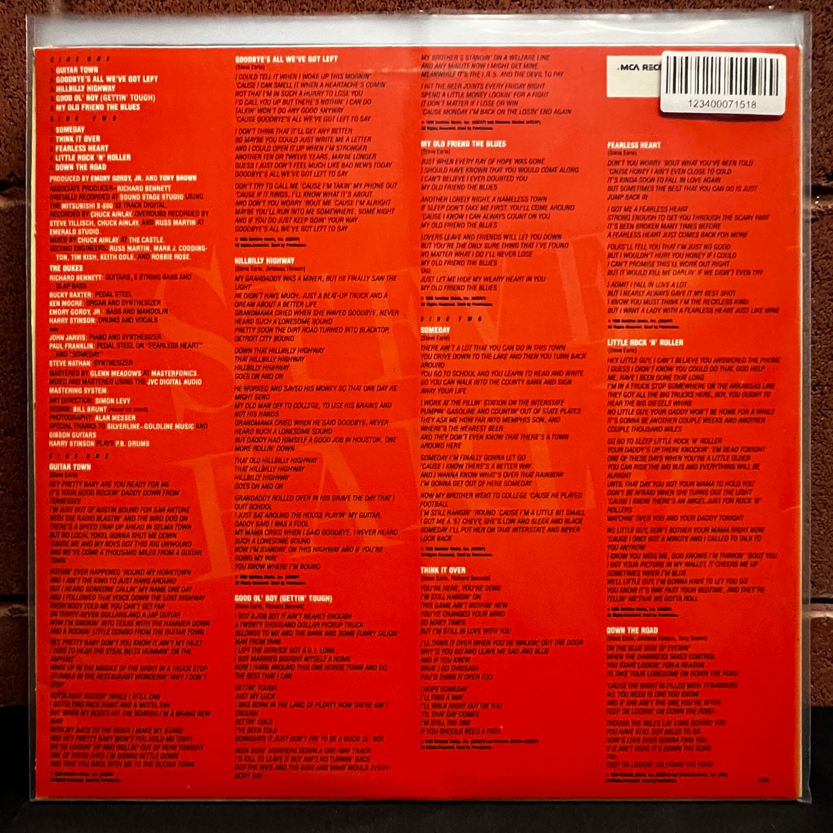 Used Vinyl: Steve Earle ‎"Guitar Town" LP (1986 Press)