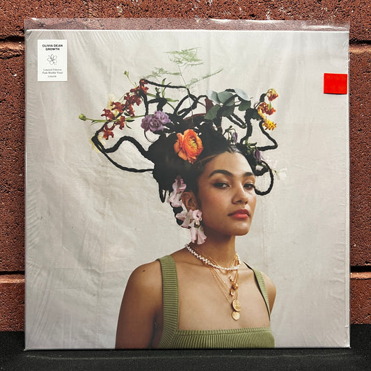 Used Vinyl: Olivia Dean "Growth" 10" (Pink Marble Vinyl)