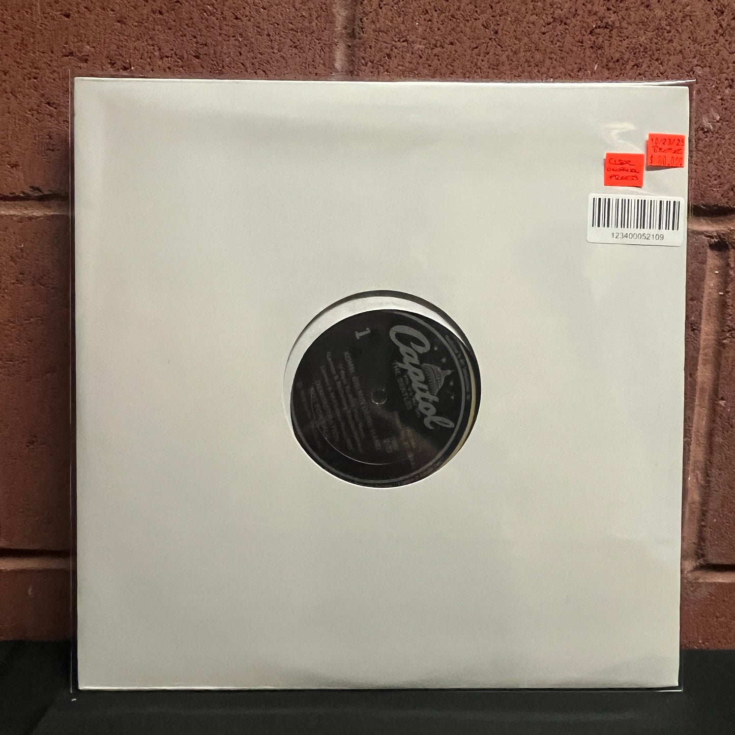 Used Vinyl: The Beatles "Komm, Gibb Mir Deine Hand" 12" (Clear Vinyl)