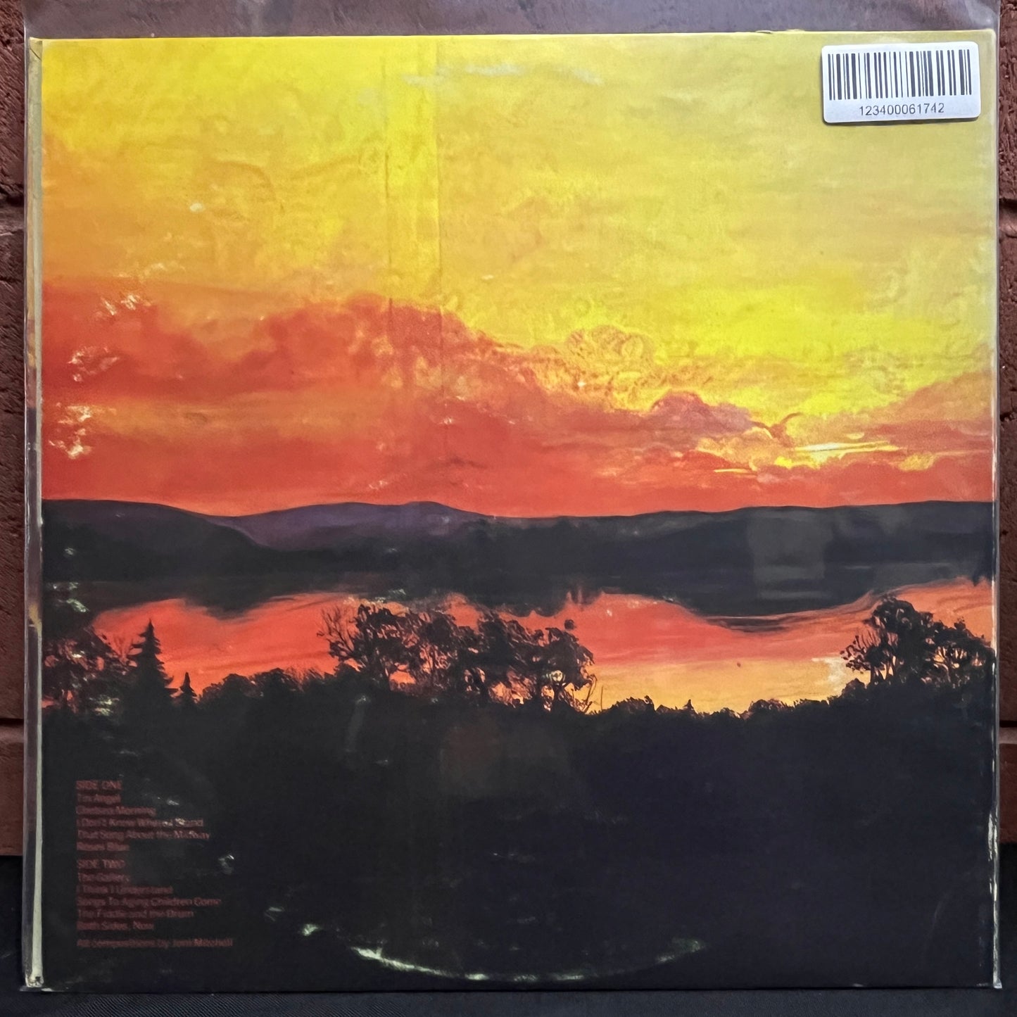 Used Vinyl: Joni Mitchell "Clouds" LP (1969 Press - Art Error Sleeve)