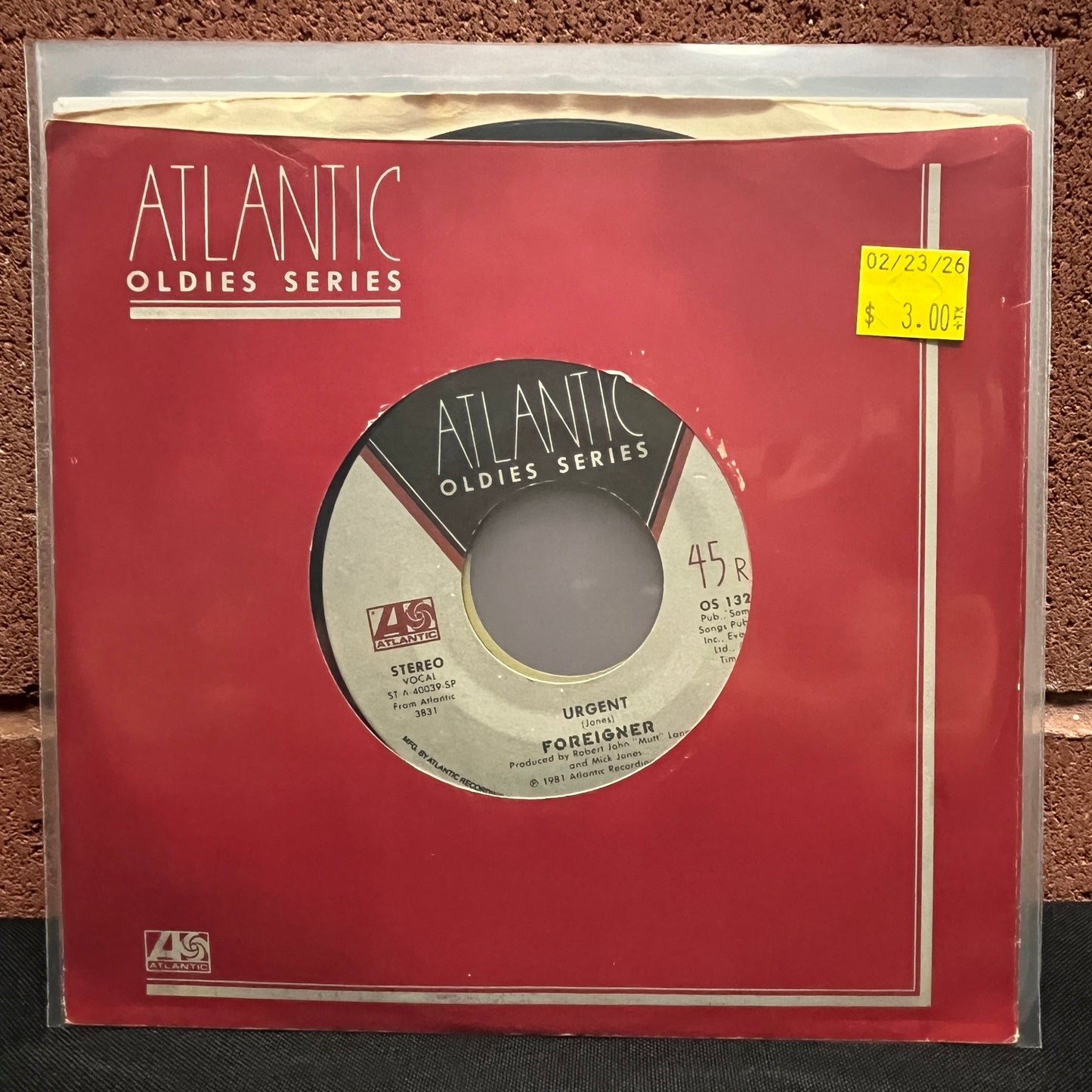 Used Vinyl: Foreigner "Urgent / Waiting For A Girl Like You" 7"