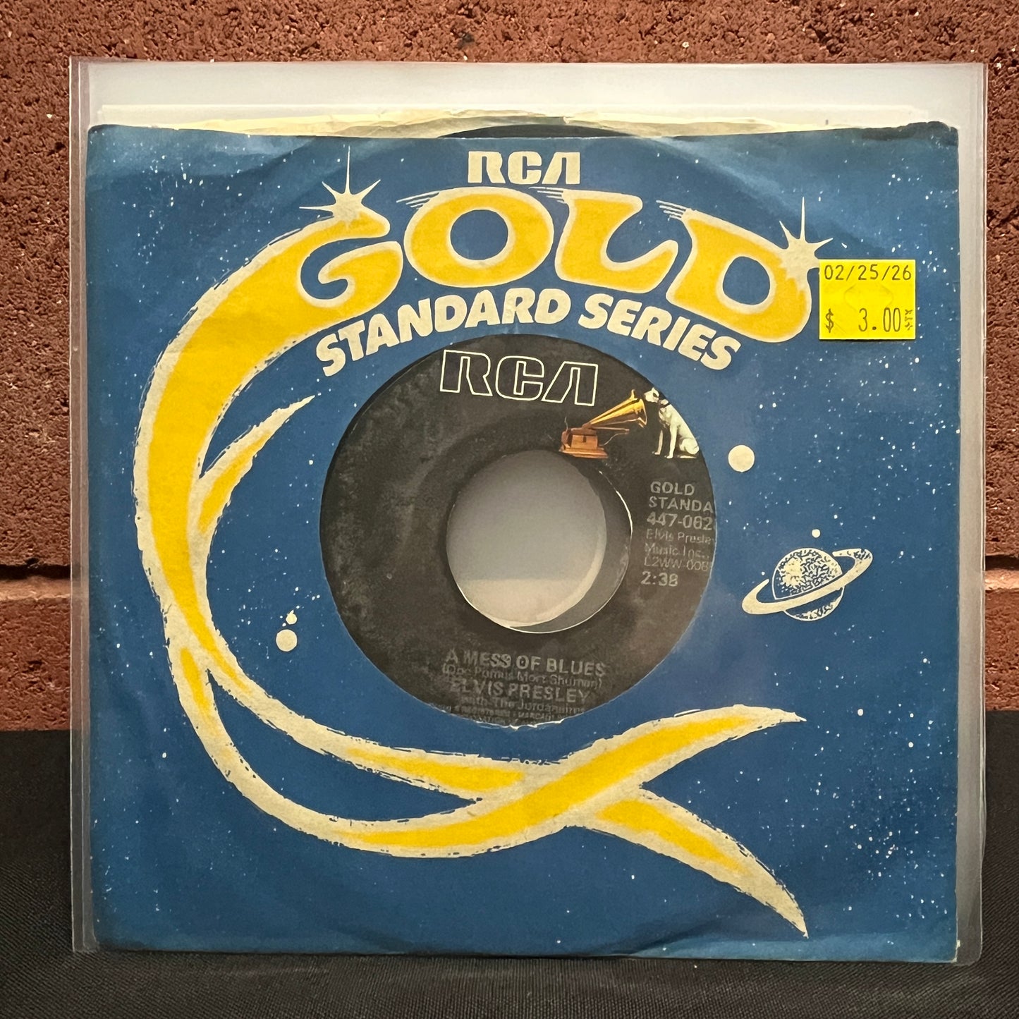 Used Vinyl: Elvis Presley "It's Now Or Never / A Mess Of Blues" 7"