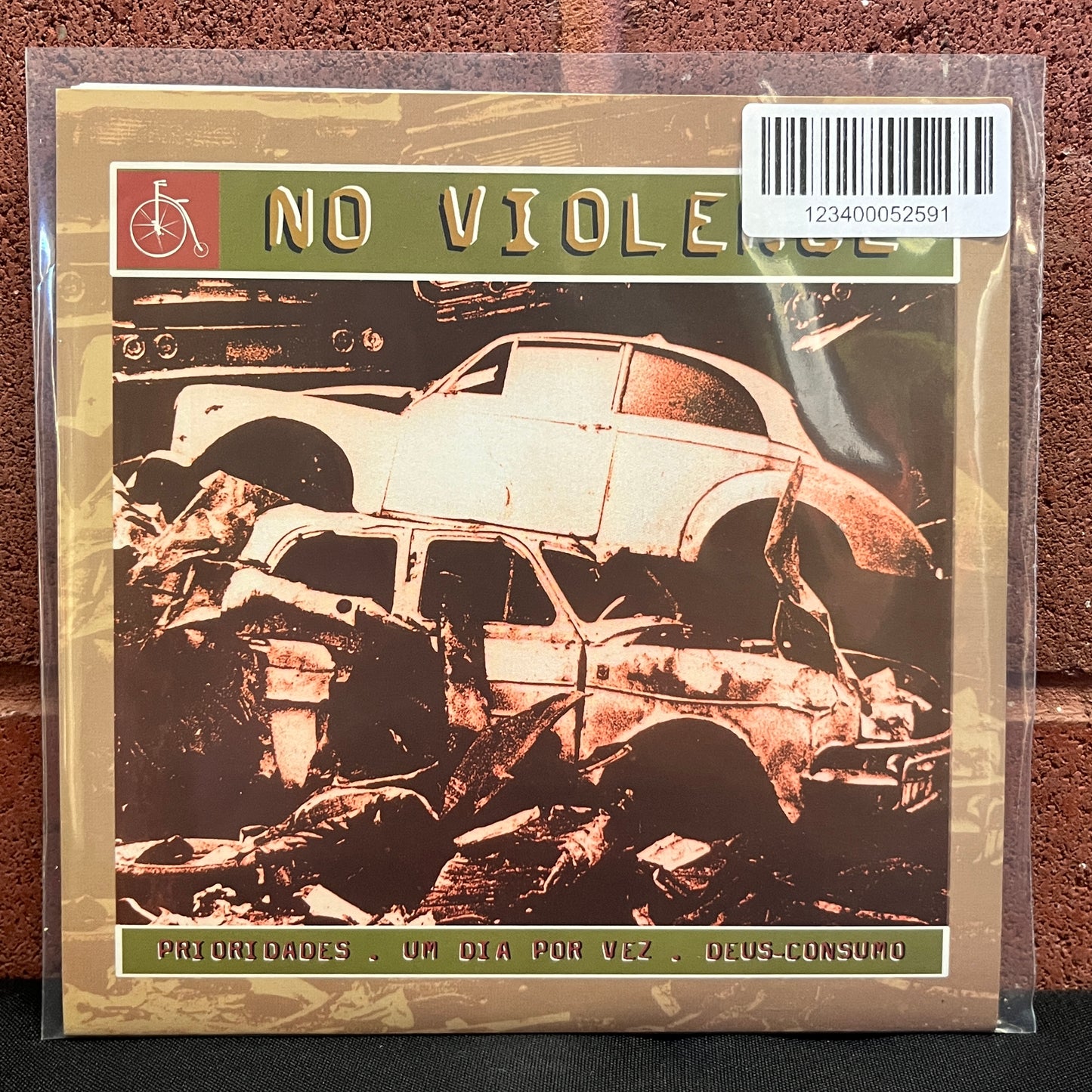 Used Vinyl: Abuso Sonoro / No Violence "Split" 7"