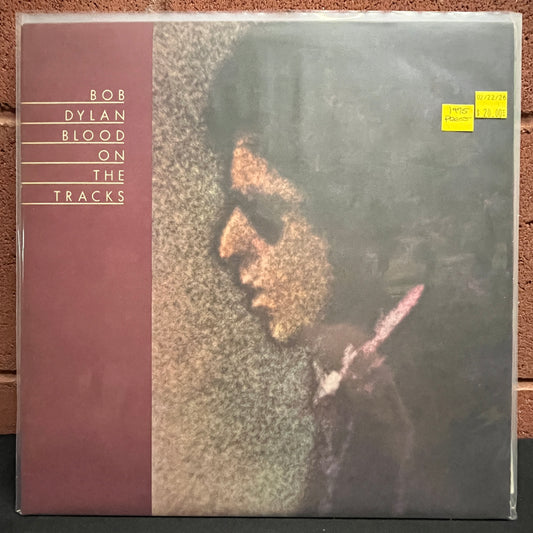 Used Vinyl: Bob Dylan ‎"Blood On The Tracks" LP (1975 Press - Black Back Text)