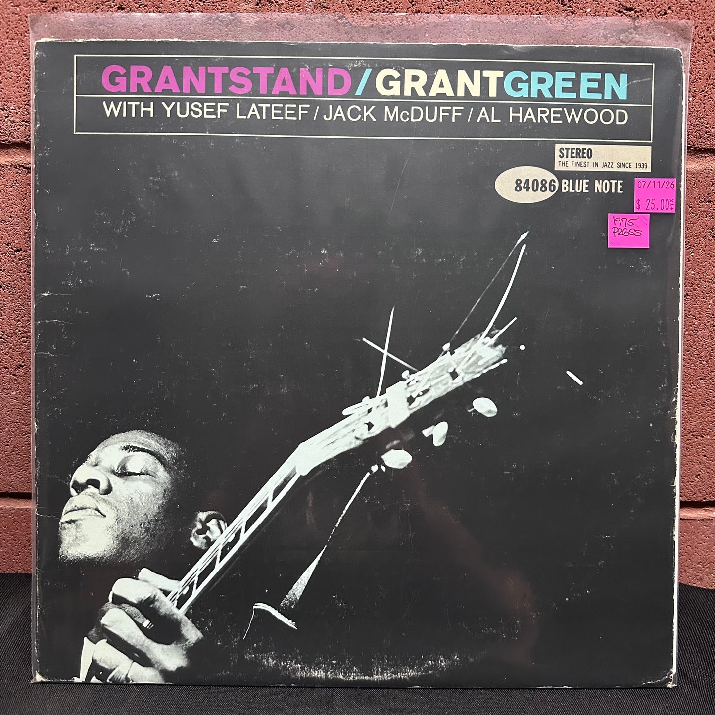 Used Vinyl: Grant Green ‎"Grantstand" LP (1975 Press)