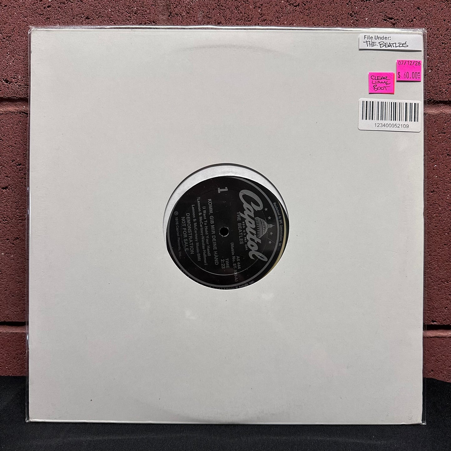 Used Vinyl: The Beatles "Komm, Gibb Mir Deine Hand" 12" (Clear Vinyl)