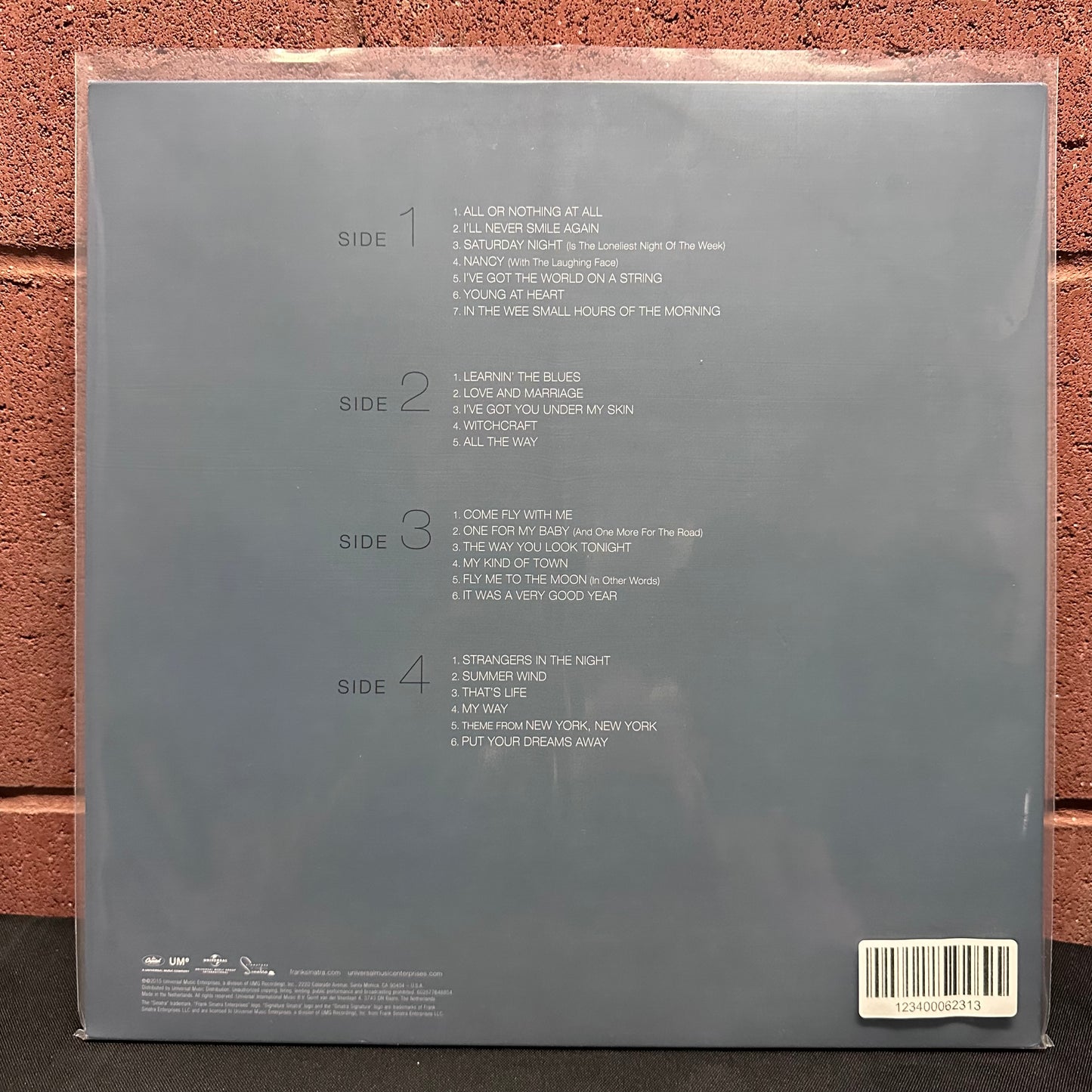 Used Vinyl: Frank Sinatra "Ultimate Sinatra" 2xLP (Blue vinyl)