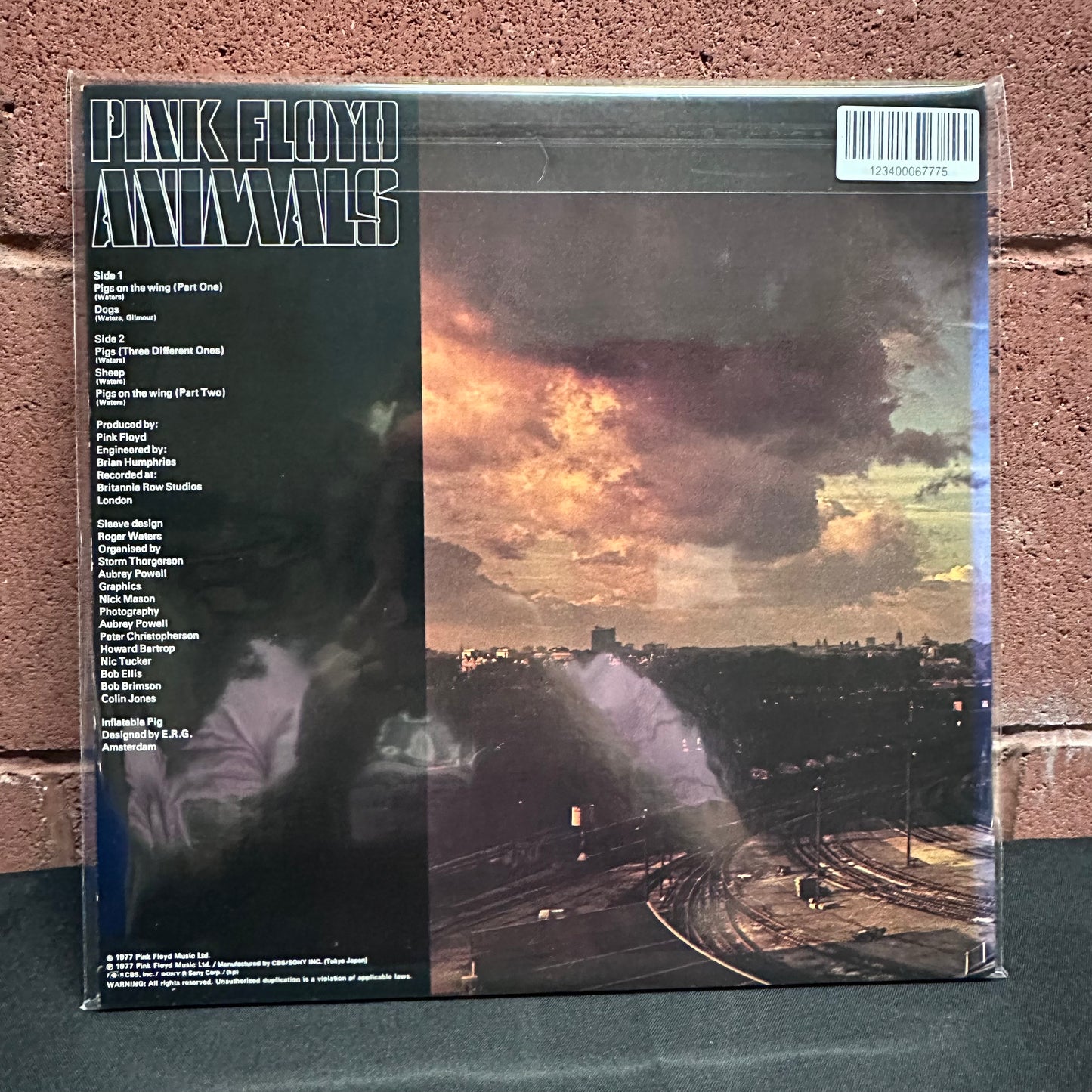 Used Vinyl: Pink Floyd "Animals" LP (1977 Japanese Press)