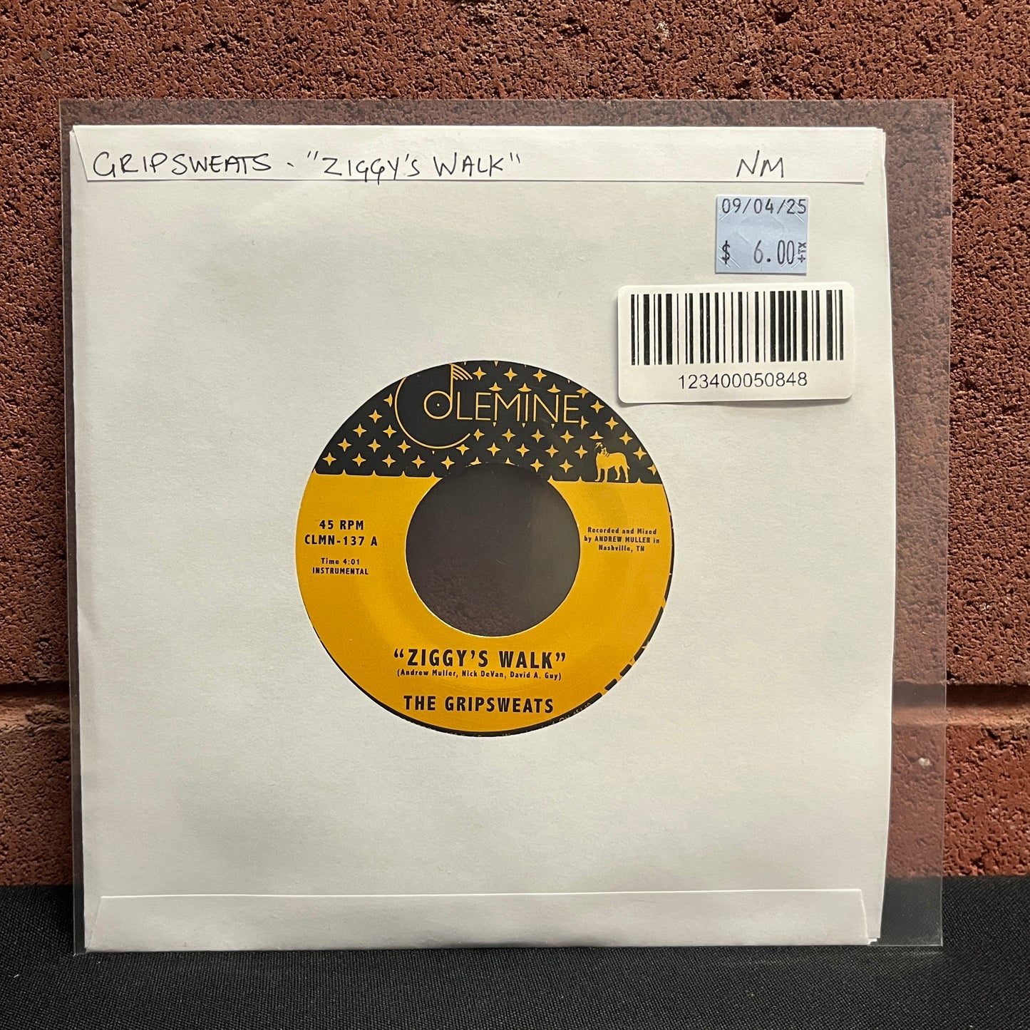 Used Vinyl: Gripsweats "Ziggy's Walk" 7"