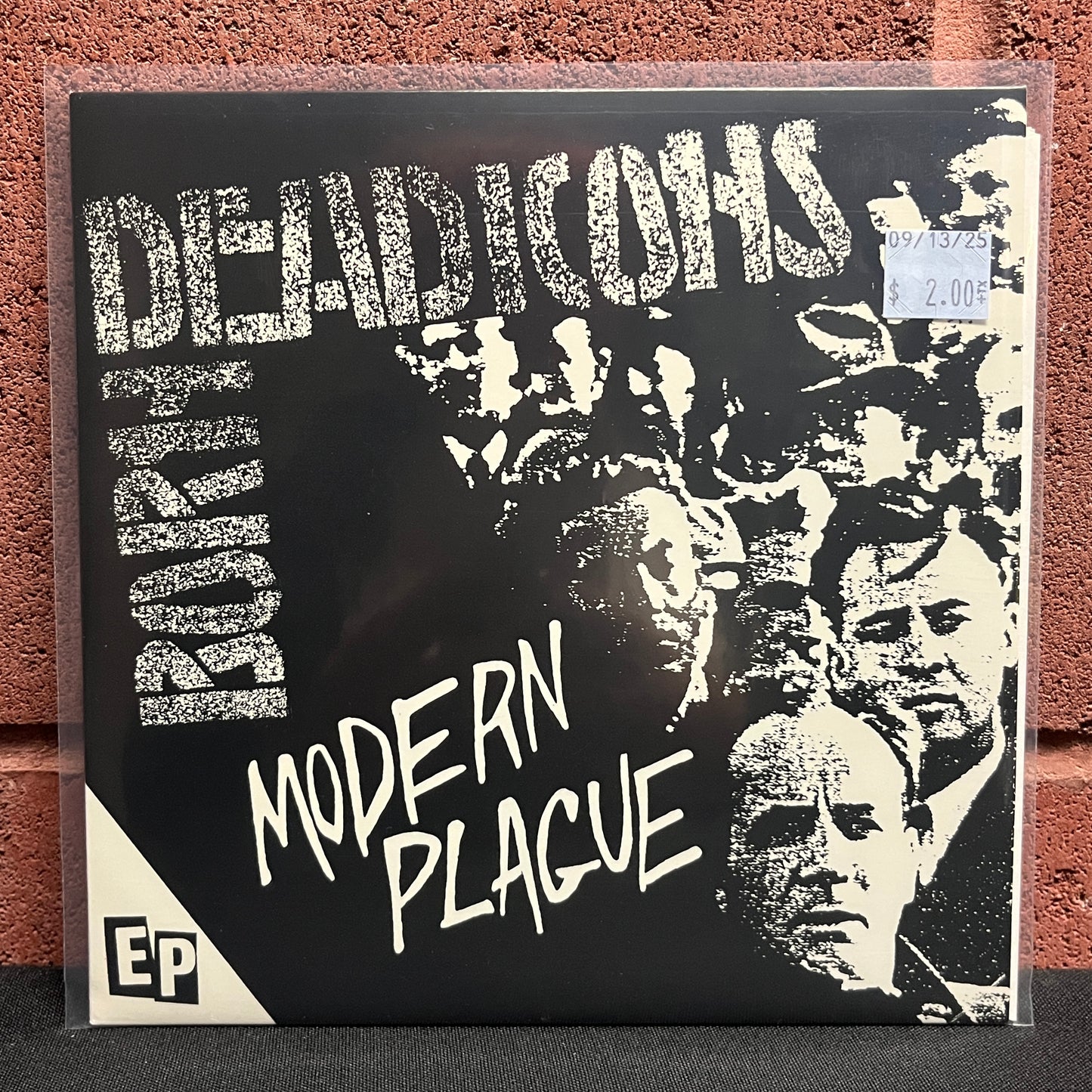 Used Vinyl: Born Dead Icons "Modern Plague" 7"