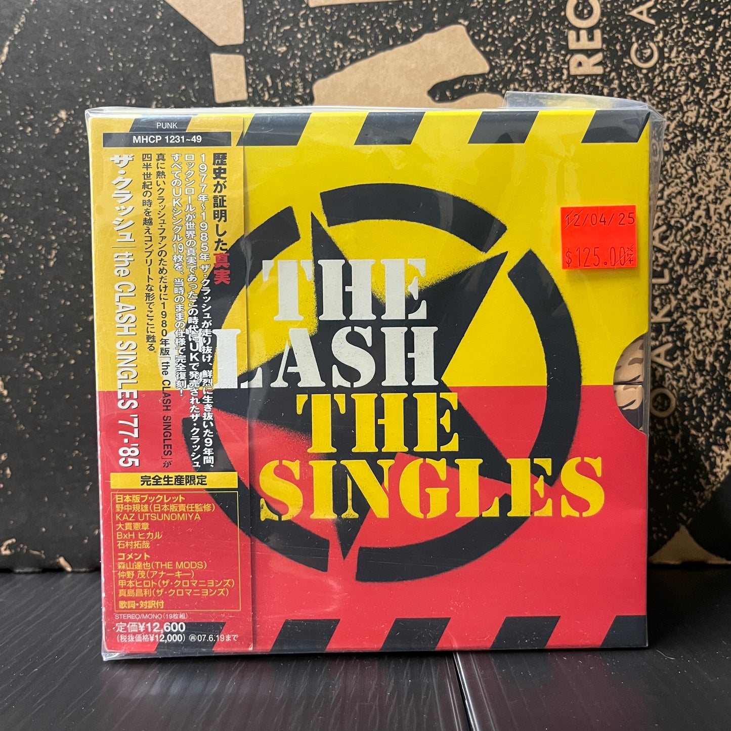 Used CD: The Clash "The Singles" 19xCD Box Set (2006 Japanese Press)
